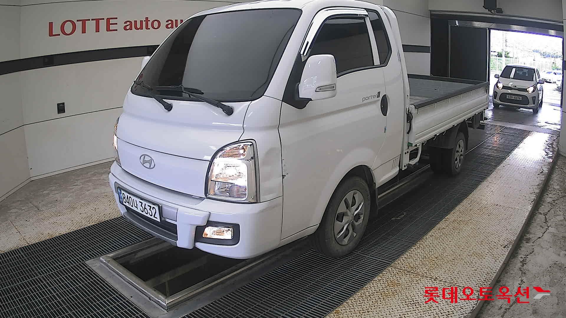 هيونداي - بورتر | (L)2.5T 1.0Ton Extra Long Super Cab Premium 2WD MT 3