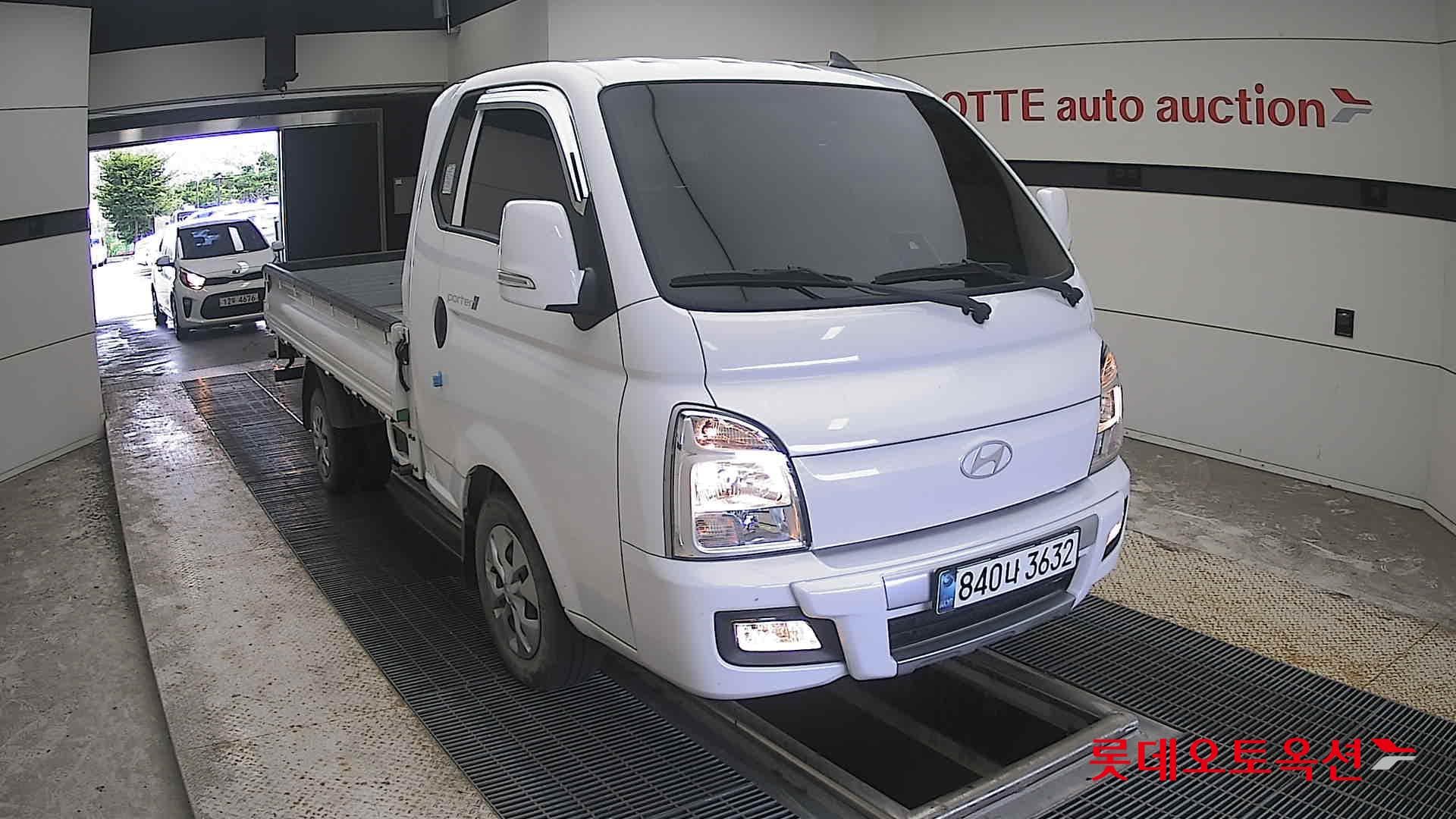 هيونداي - بورتر | (L)2.5T 1.0Ton Extra Long Super Cab Premium 2WD MT 20
