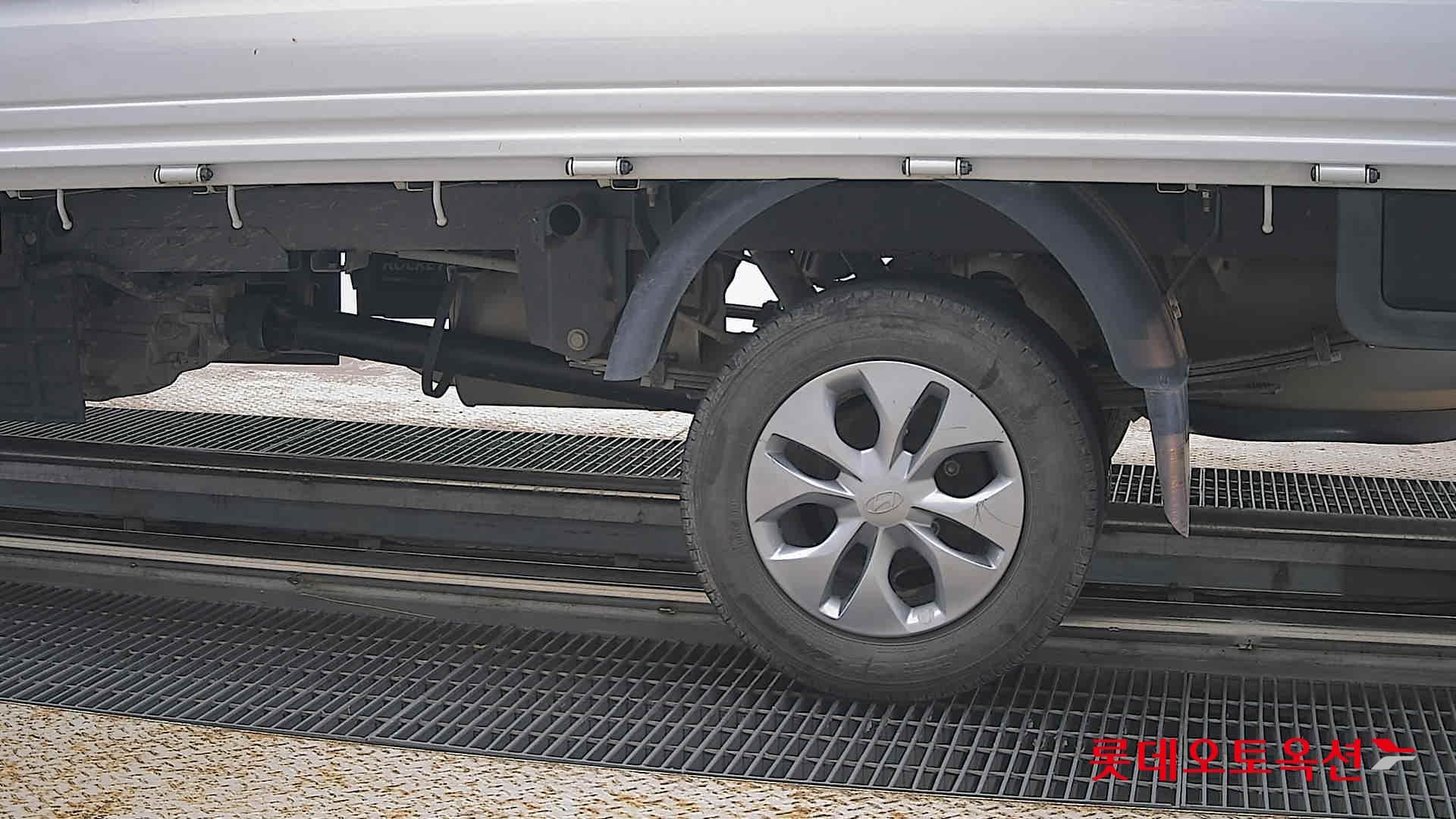 هيونداي - بورتر | (L)2.5T 1.0Ton Extra Long Super Cab Premium 2WD MT 22
