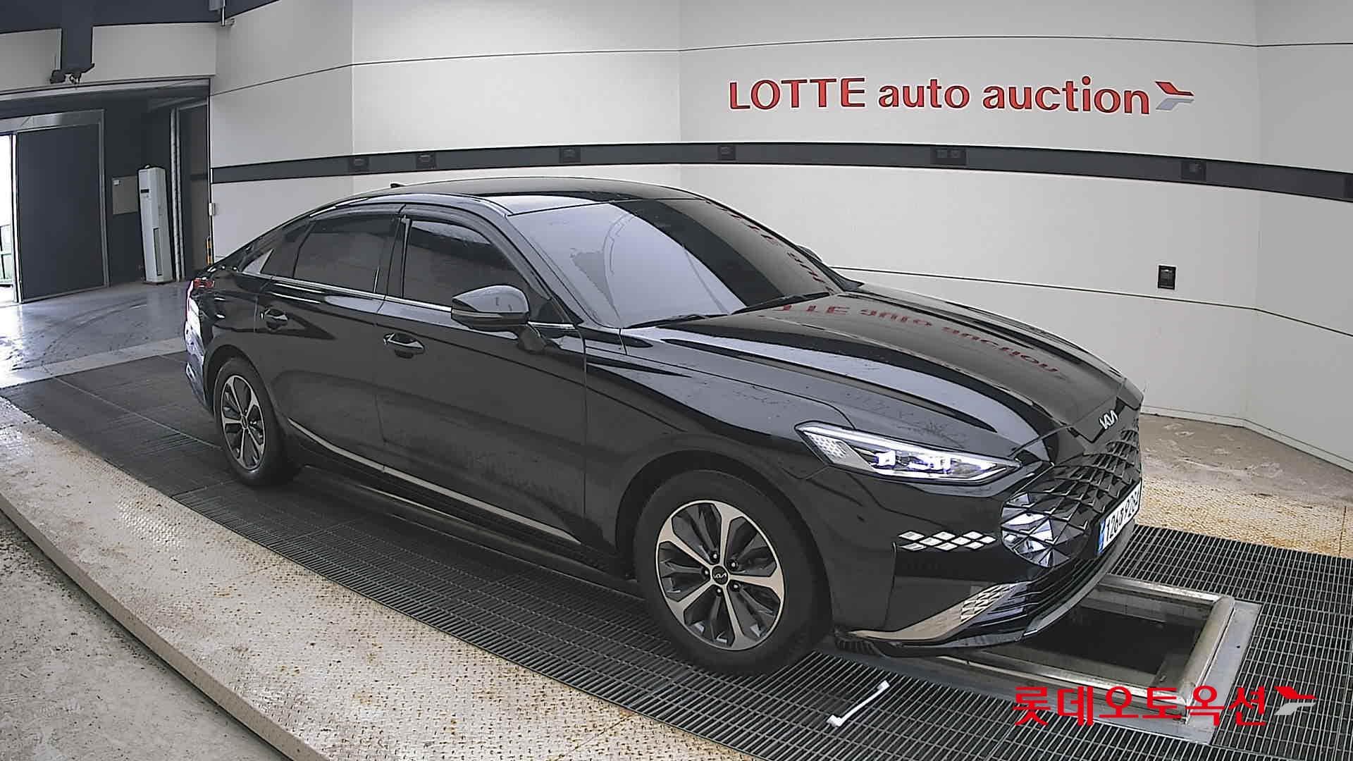 Kia - K8 | (H) 1.6 Noblesse 18
