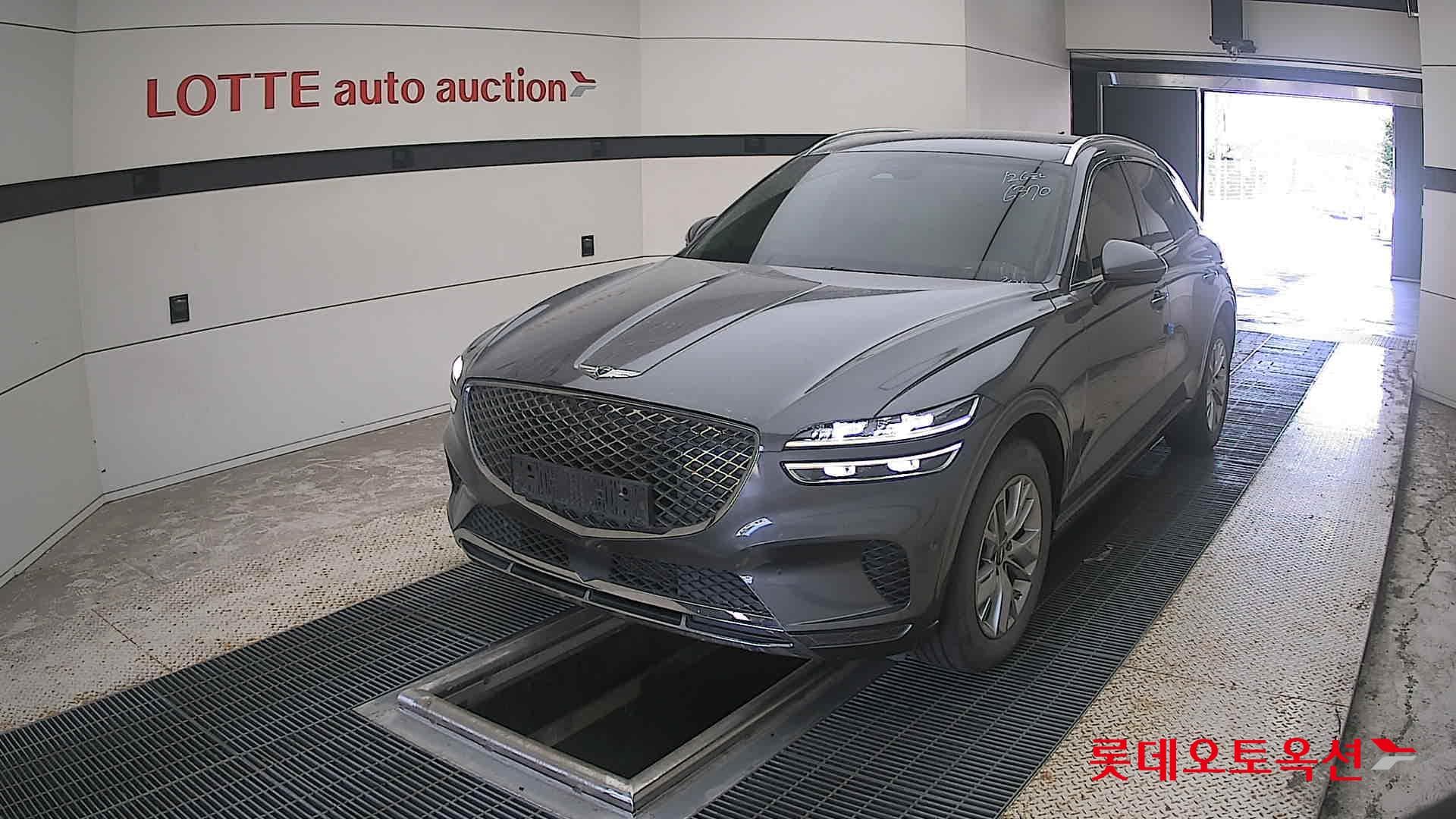 جينيسيس - GV70 | (G) 2.5T 2WD 2