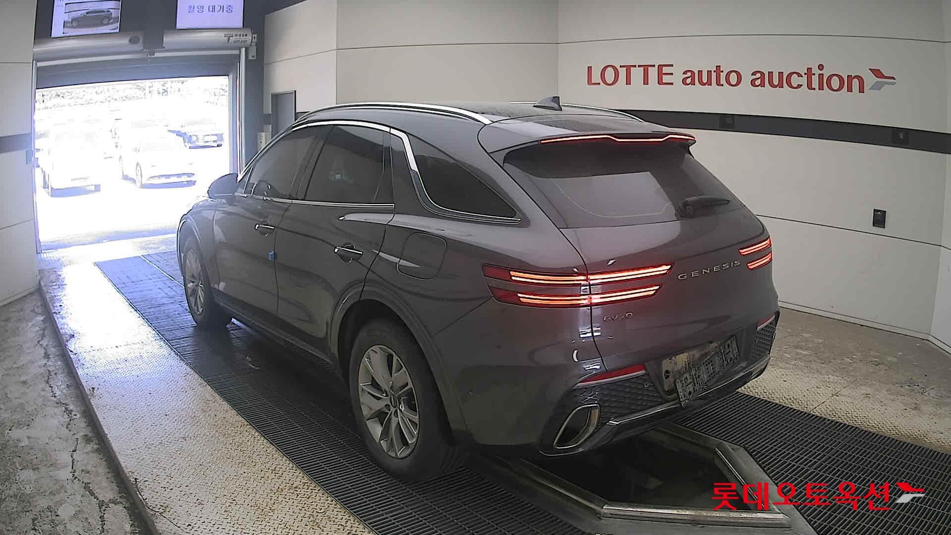 جينيسيس - GV70 | (G) 2.5T 2WD 10
