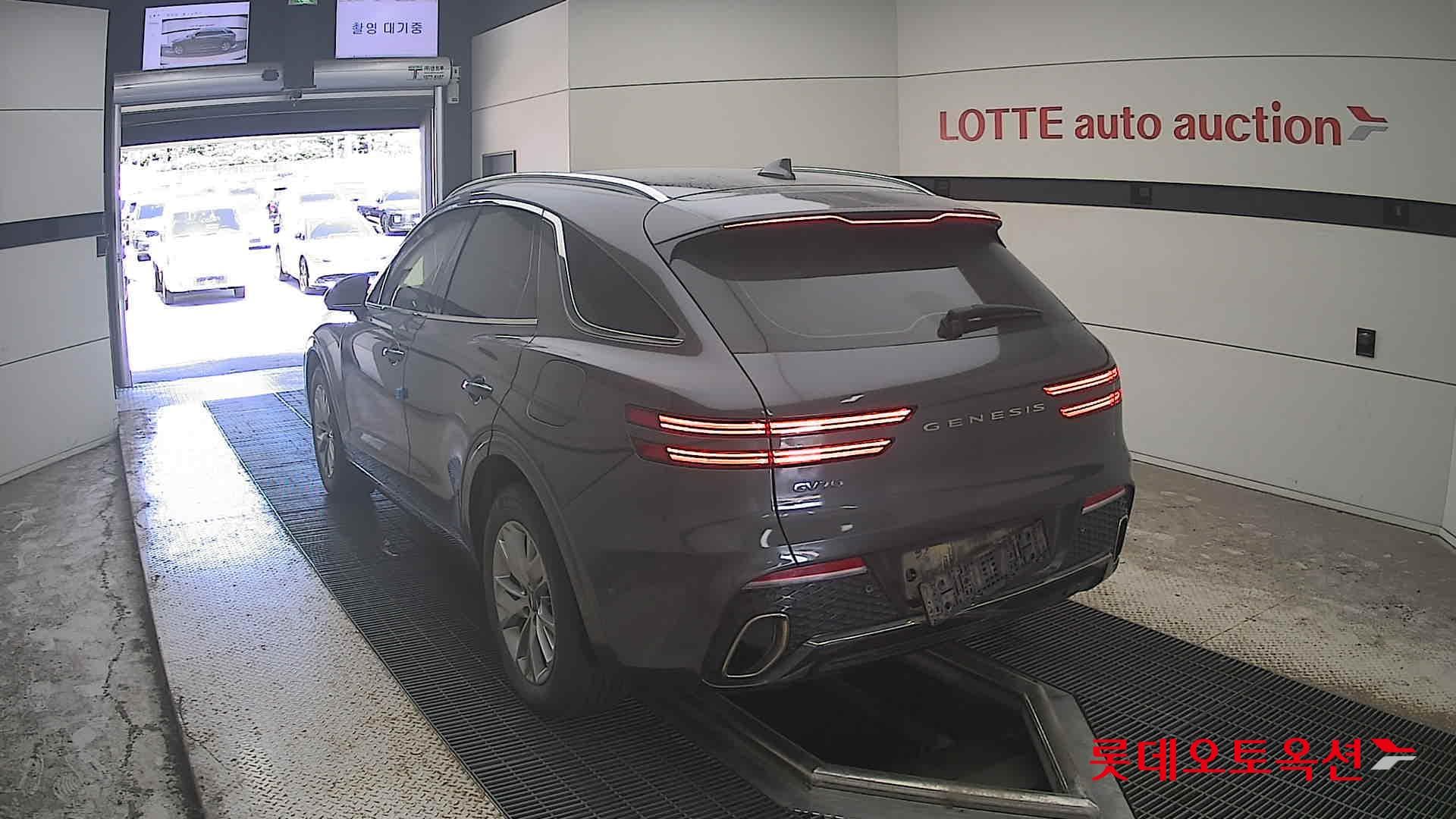 جينيسيس - GV70 | (G) 2.5T 2WD 9