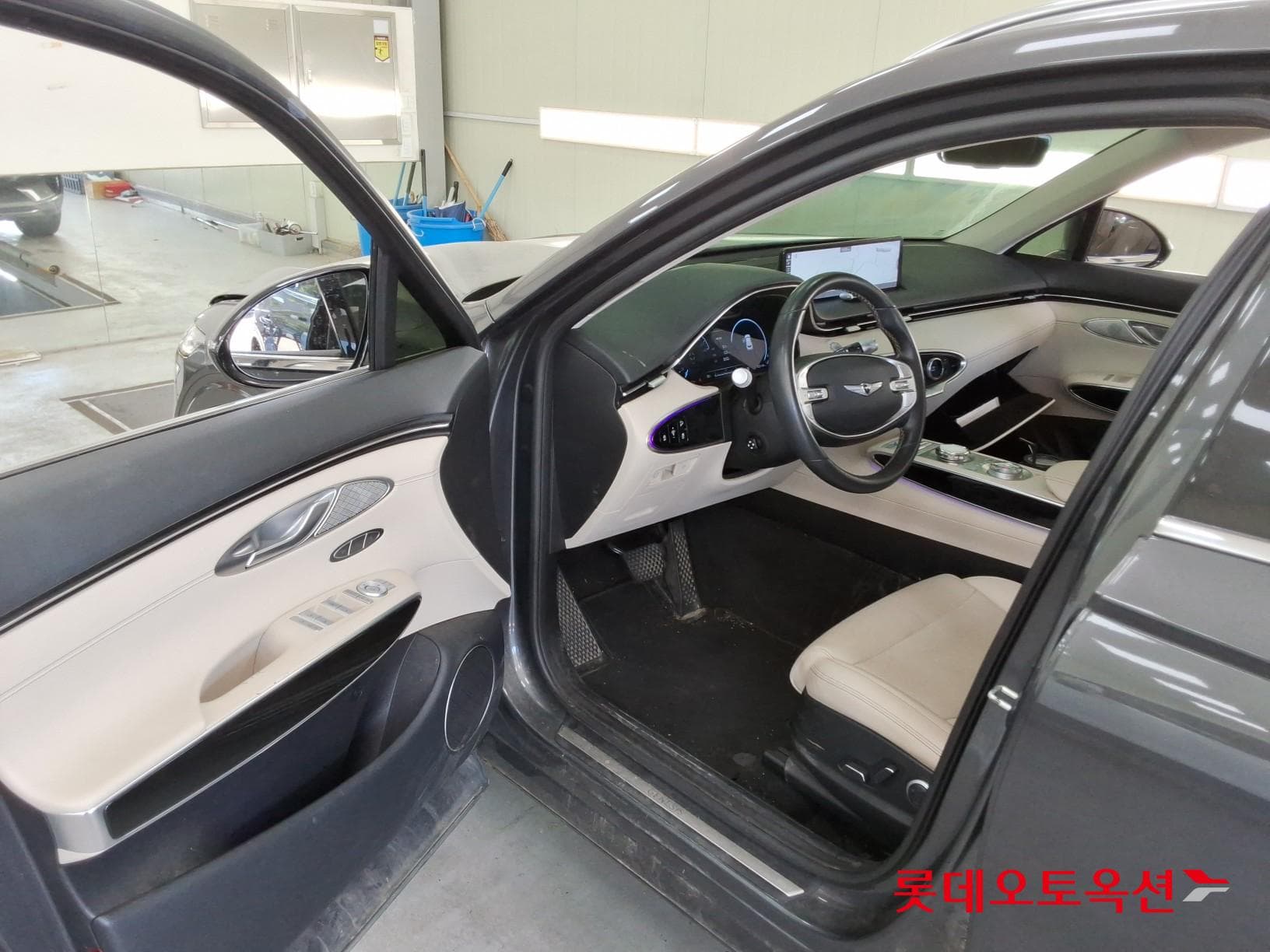 جينيسيس - GV70 | (G) 2.5T 2WD 34