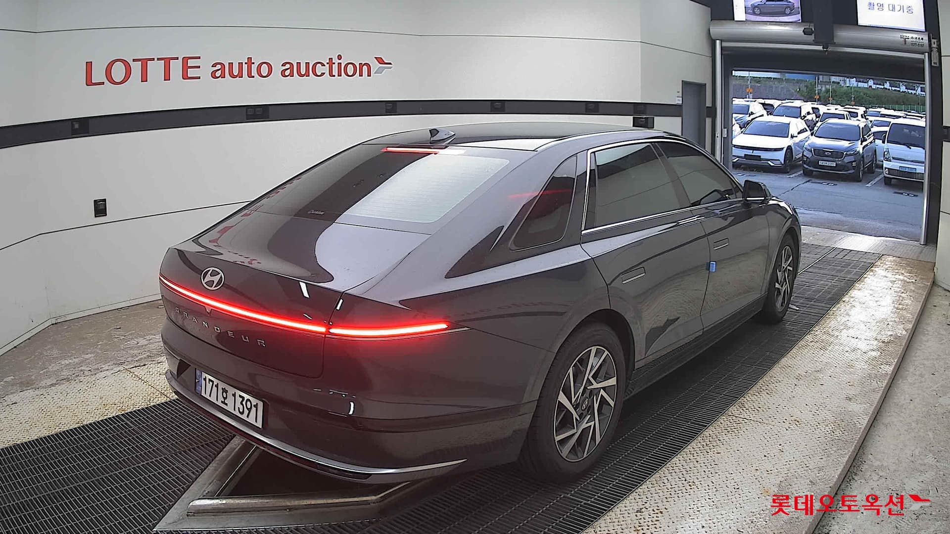 Hyundai - Grandeur | GN7 (H) 1.6T Exclusive 12