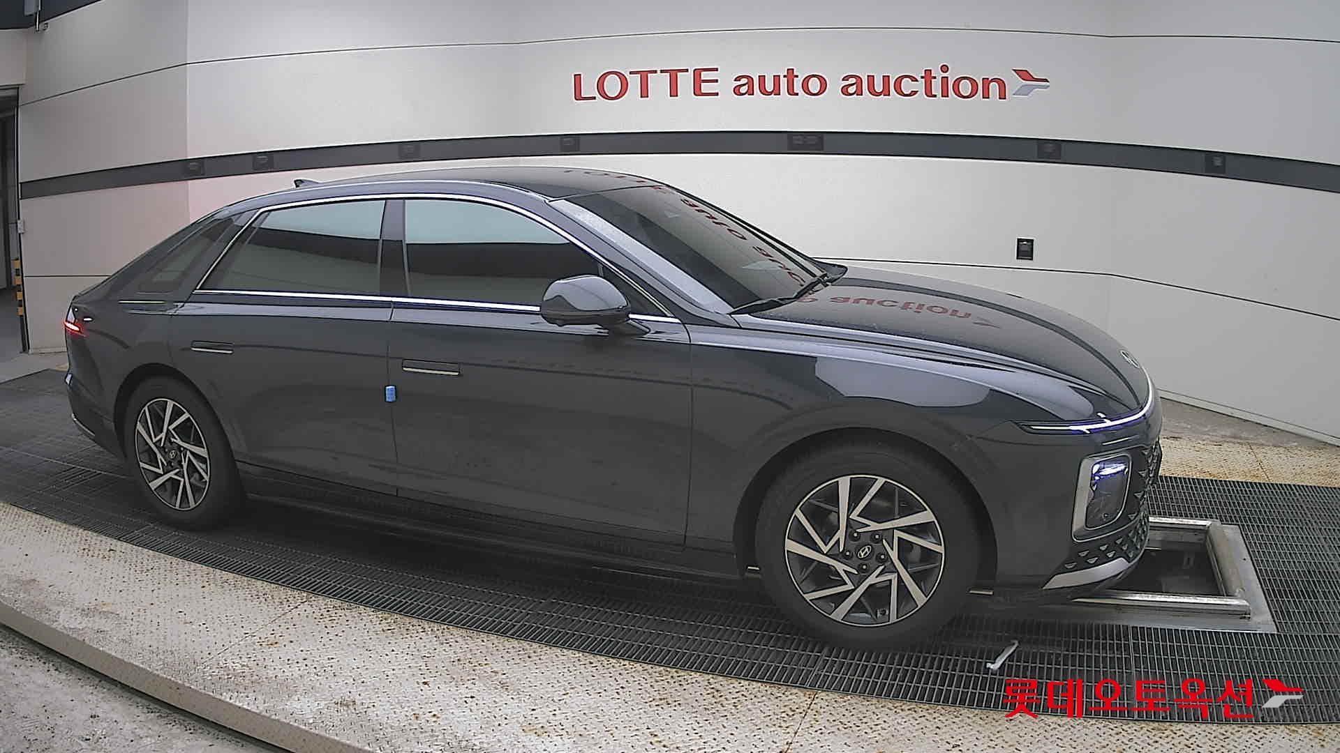 Hyundai - Grandeur | GN7 (H) 1.6T Exclusive 17