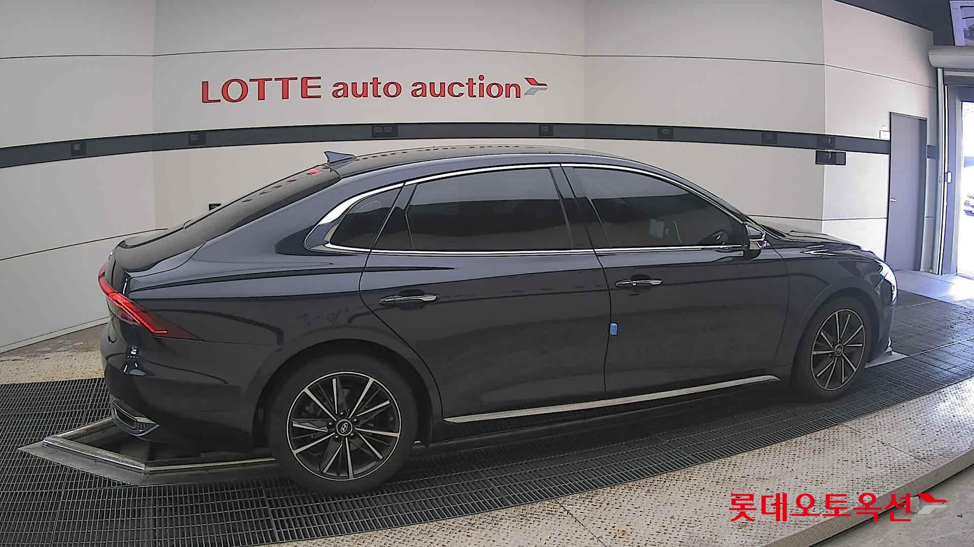 Hyundai - Grandeur | THE NEW (G) 2.5 15