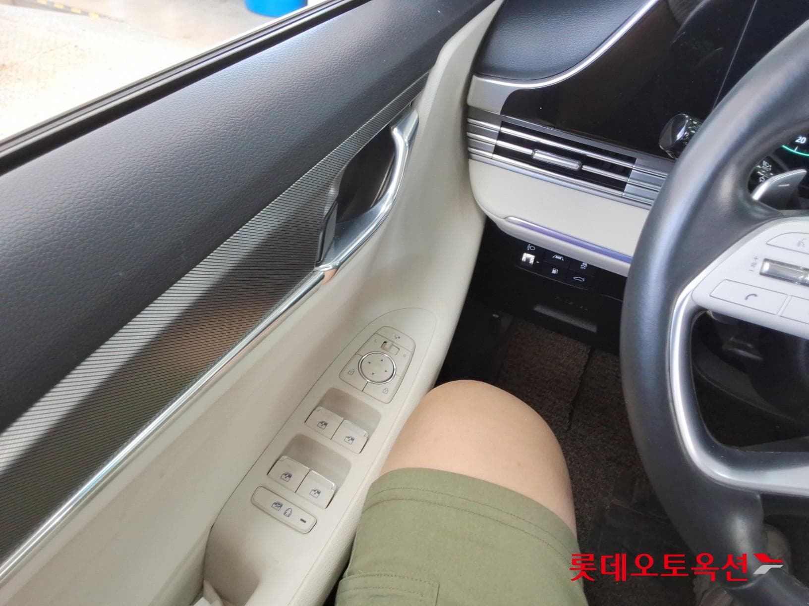 Hyundai - Grandeur | THE NEW (G) 2.5 28
