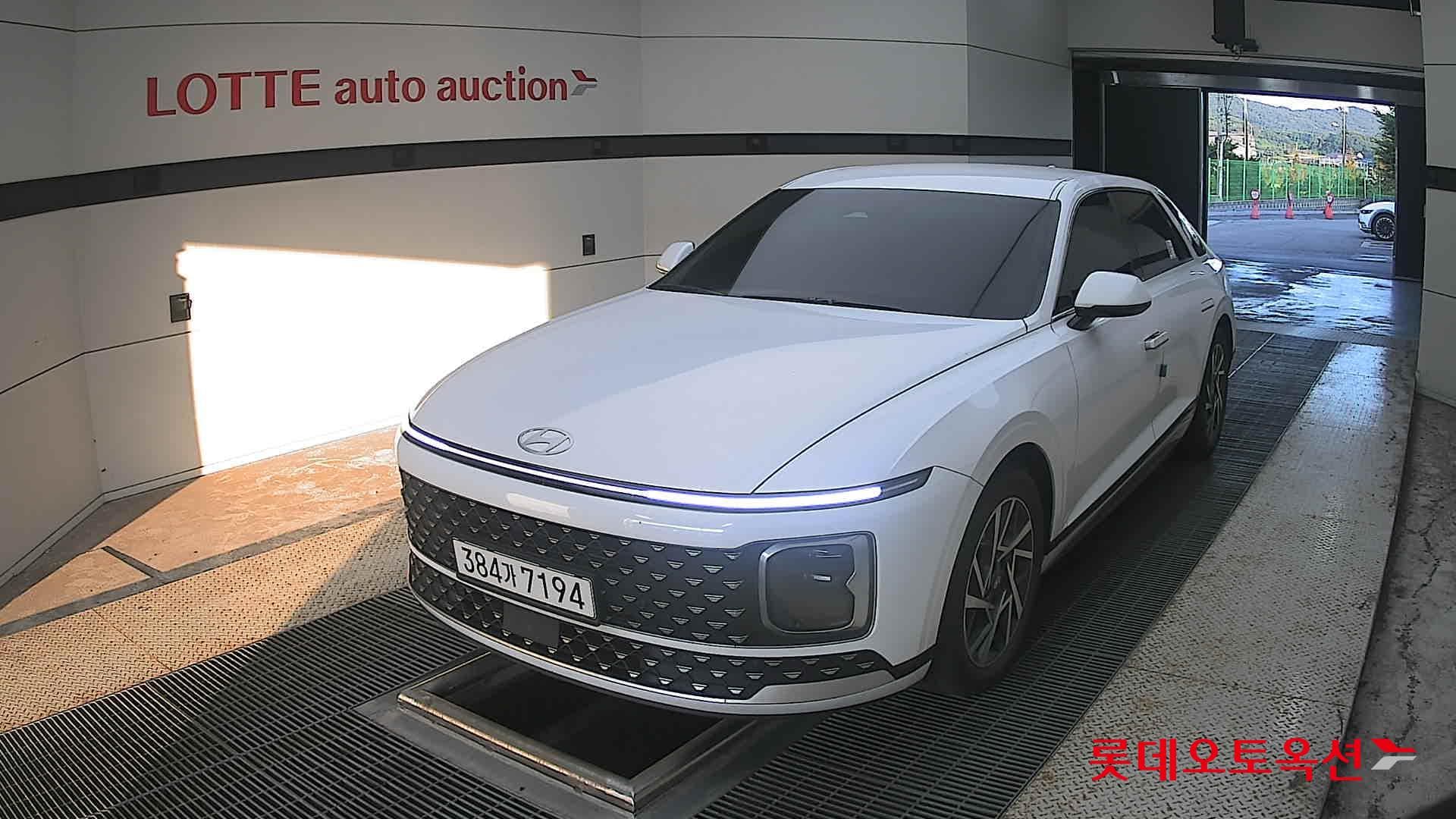 Hyundai - Grandeur | GN7 (L) 3.5 Premium 2