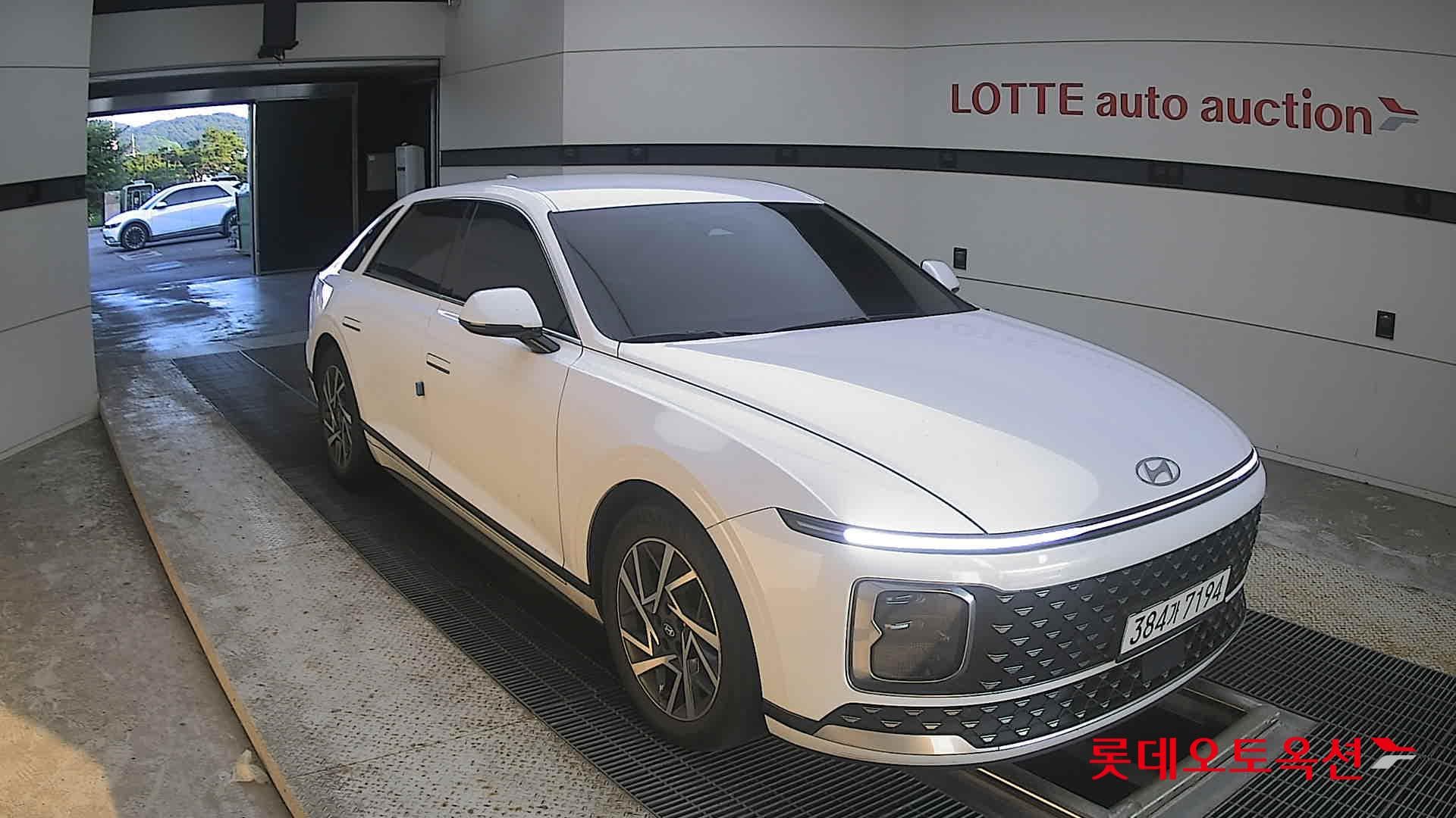 Hyundai - Grandeur | GN7 (L) 3.5 Premium 19