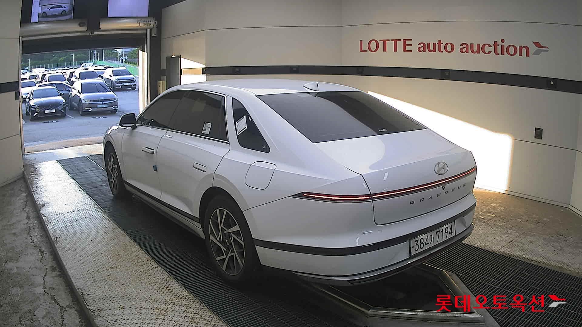 Hyundai - Grandeur | GN7 (L) 3.5 Premium 10