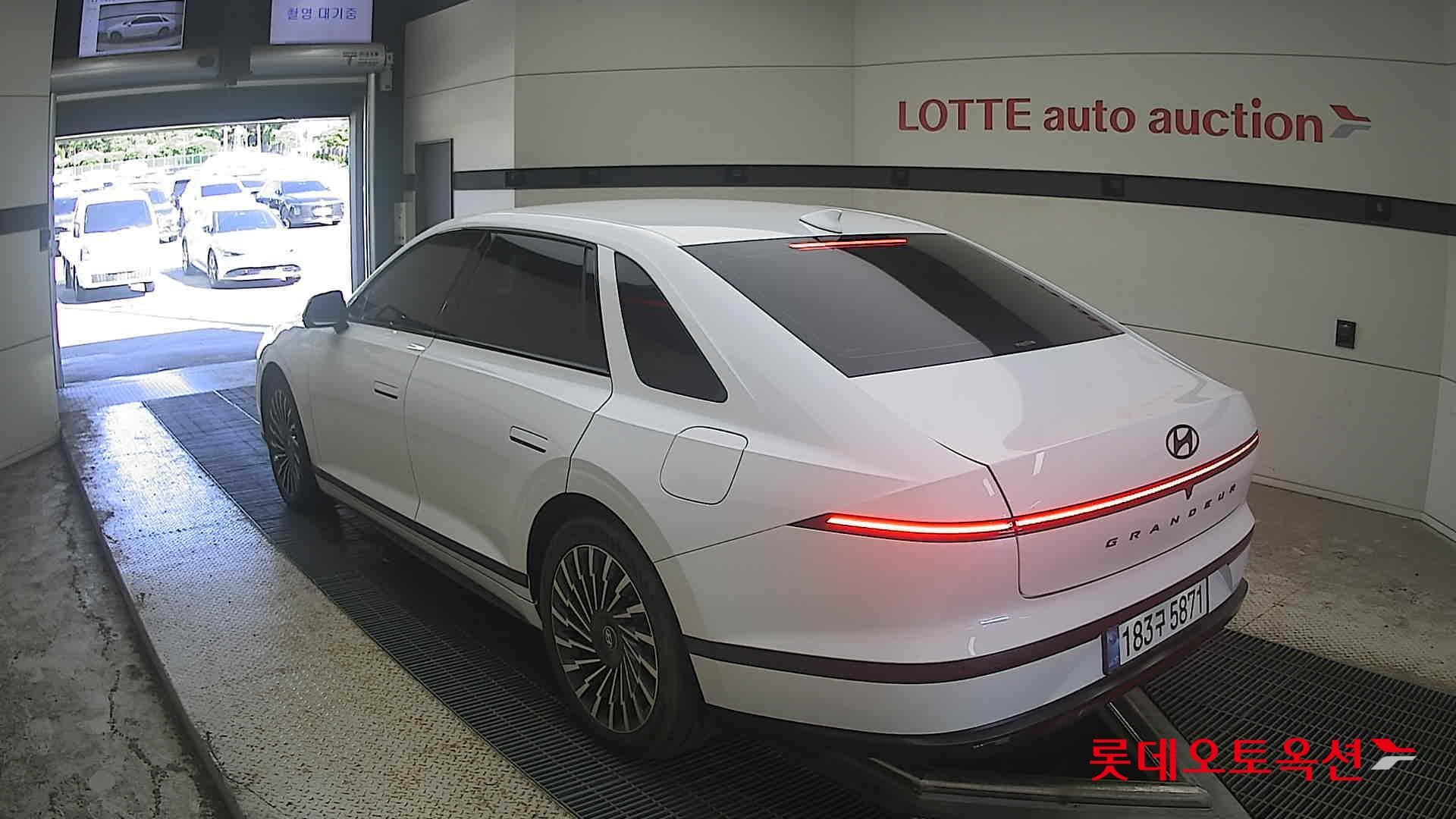 هيونداي - جرانديور (أزيرا) | GN7 (H)1.6T 2WD AT 10