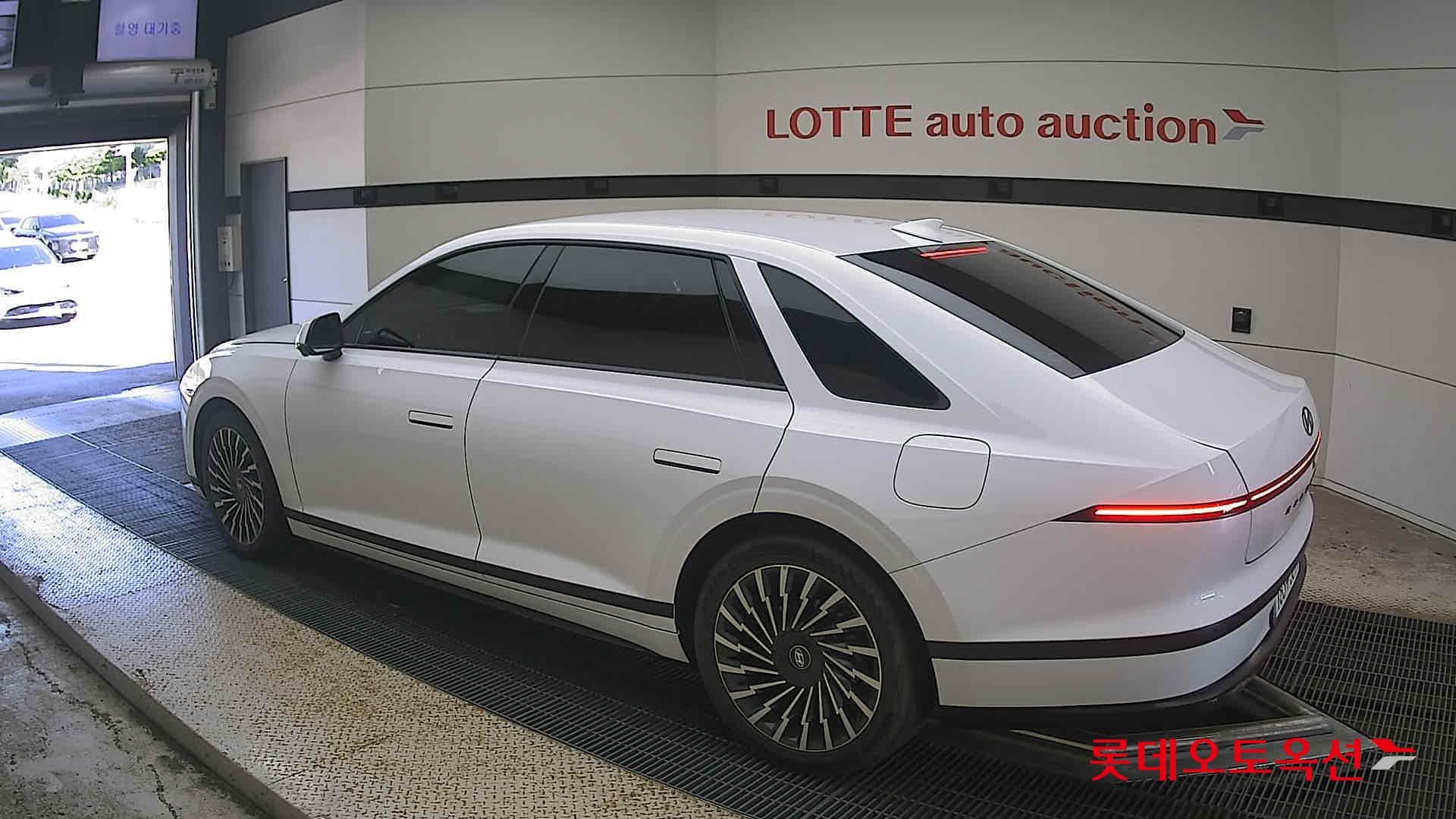 هيونداي - جرانديور (أزيرا) | GN7 (H)1.6T 2WD AT 8
