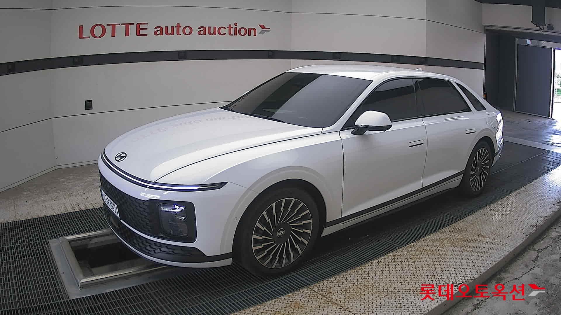 هيونداي - جرانديور (أزيرا) | GN7 (H)1.6T 2WD AT 4