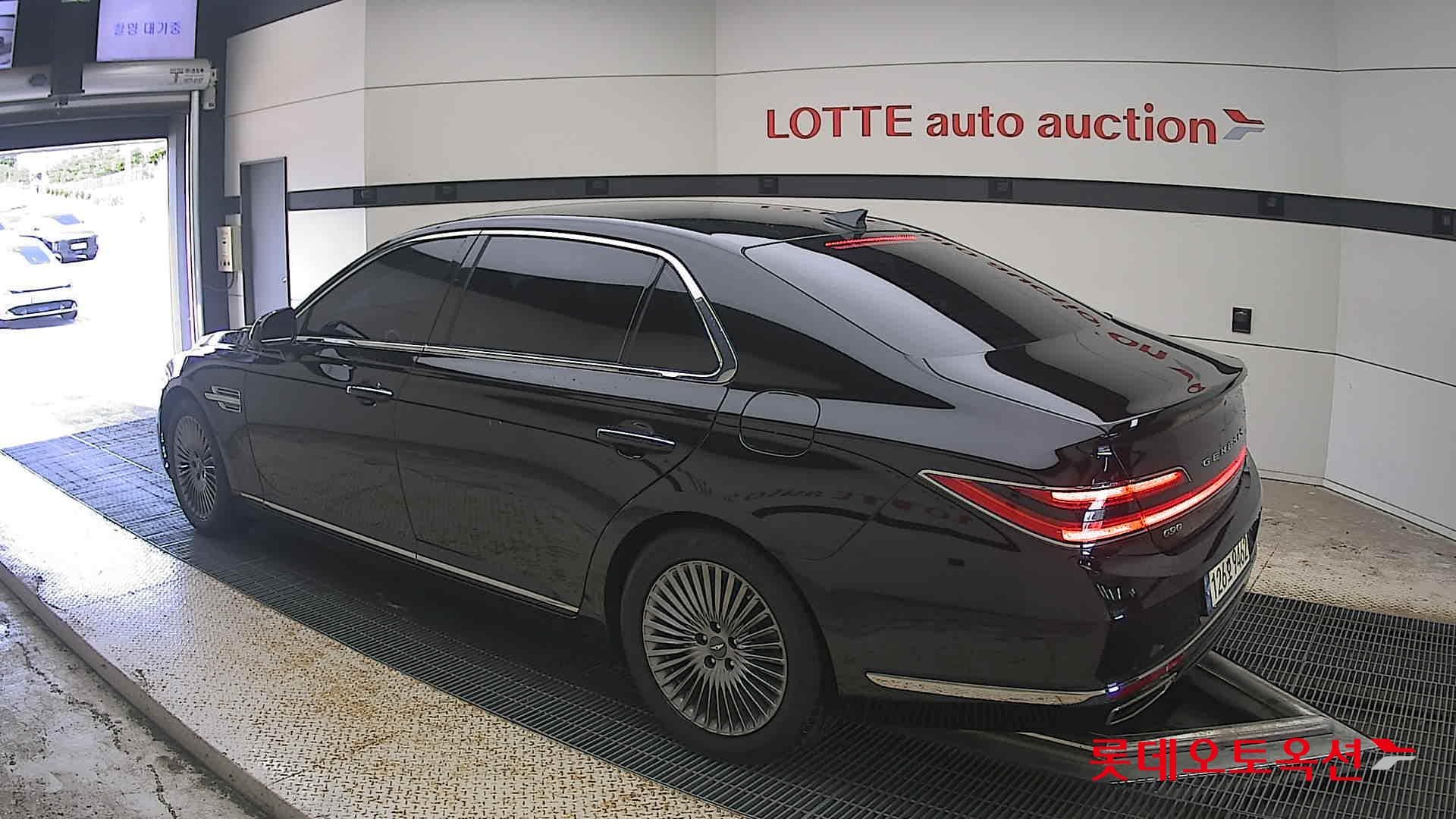 جينيسيس - G90 | (G) 3.3T LUXURY 8