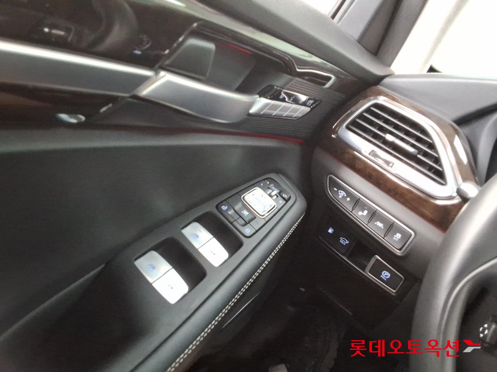 جينيسيس - G90 | (G) 3.3T LUXURY 28