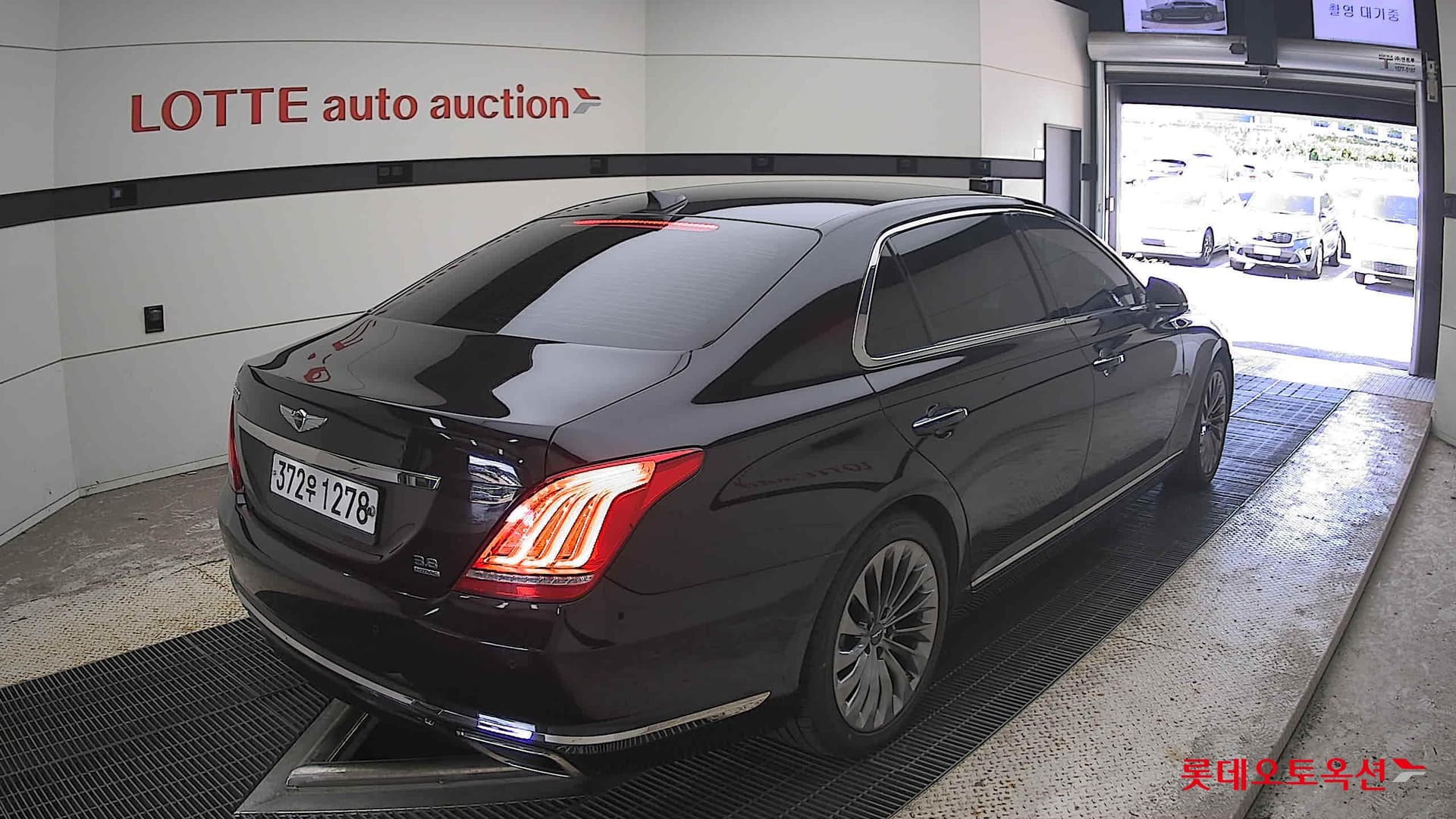 جينيسيس - EQ900 | (G) 3.8 PREMIUM LUXURY 12