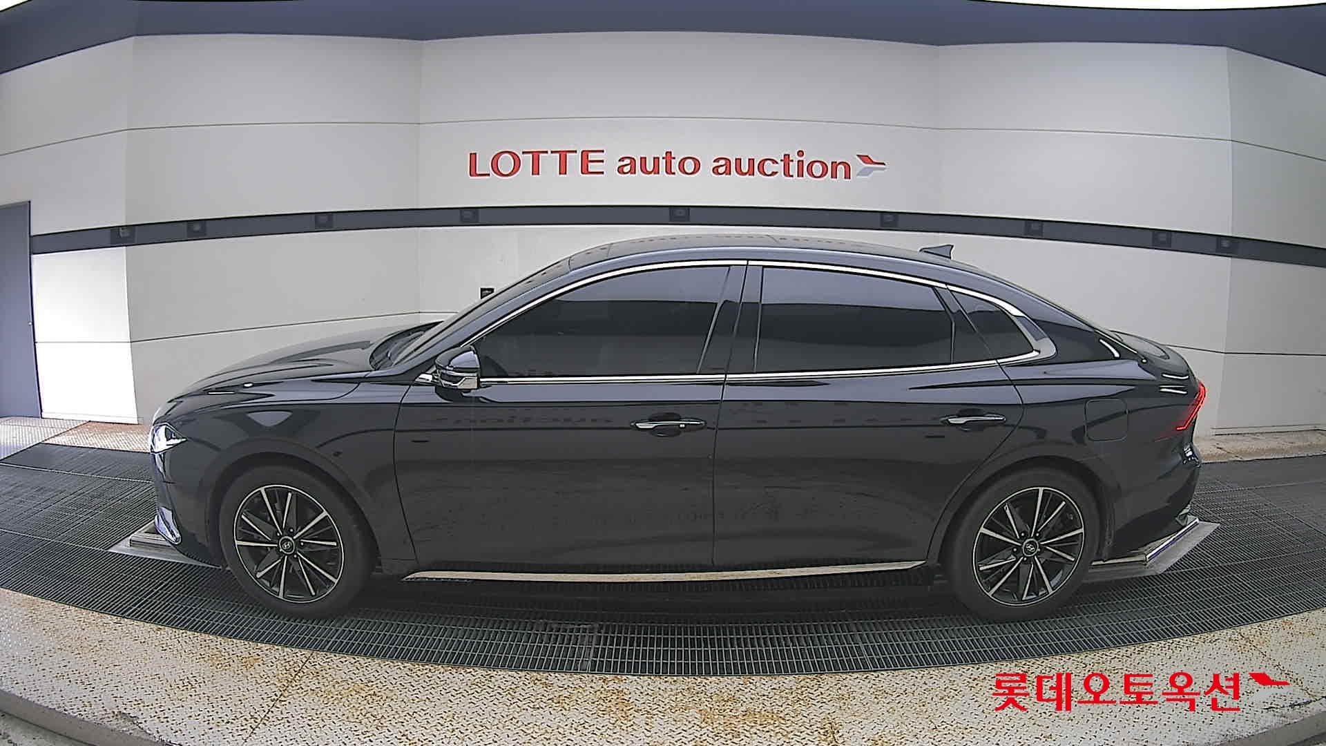 Hyundai - Grandeur | THE NEW (L) 3.0 Premium 6