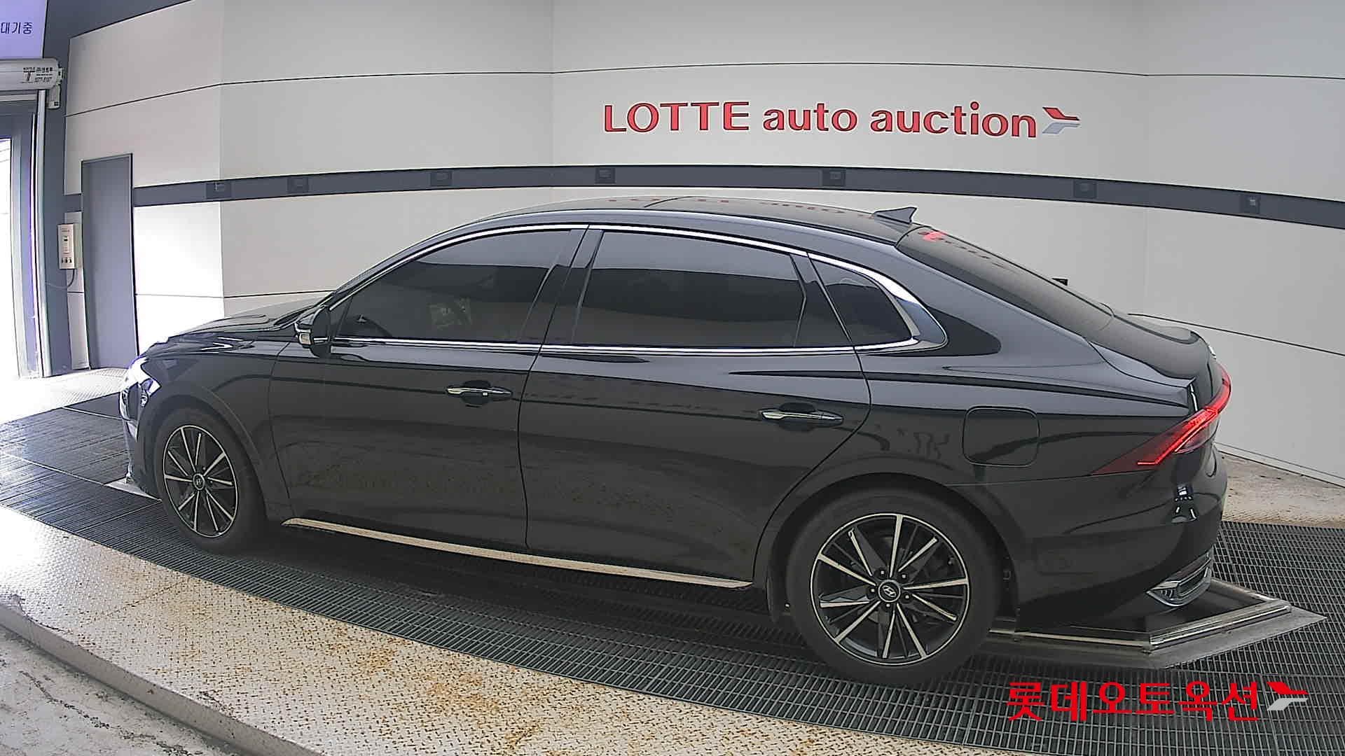 Hyundai - Grandeur | THE NEW (L) 3.0 Premium 7