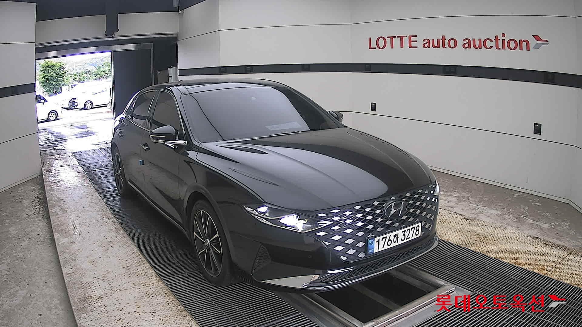 Hyundai - Grandeur | THE NEW (L) 3.0 Premium 20