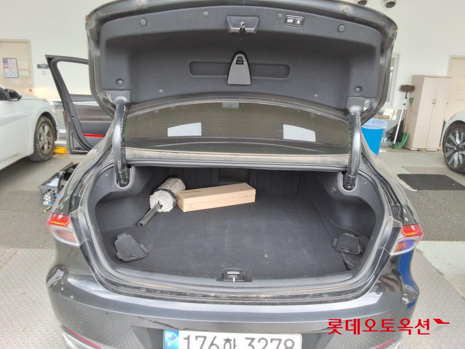 Hyundai - Grandeur | THE NEW (L) 3.0 Premium 38