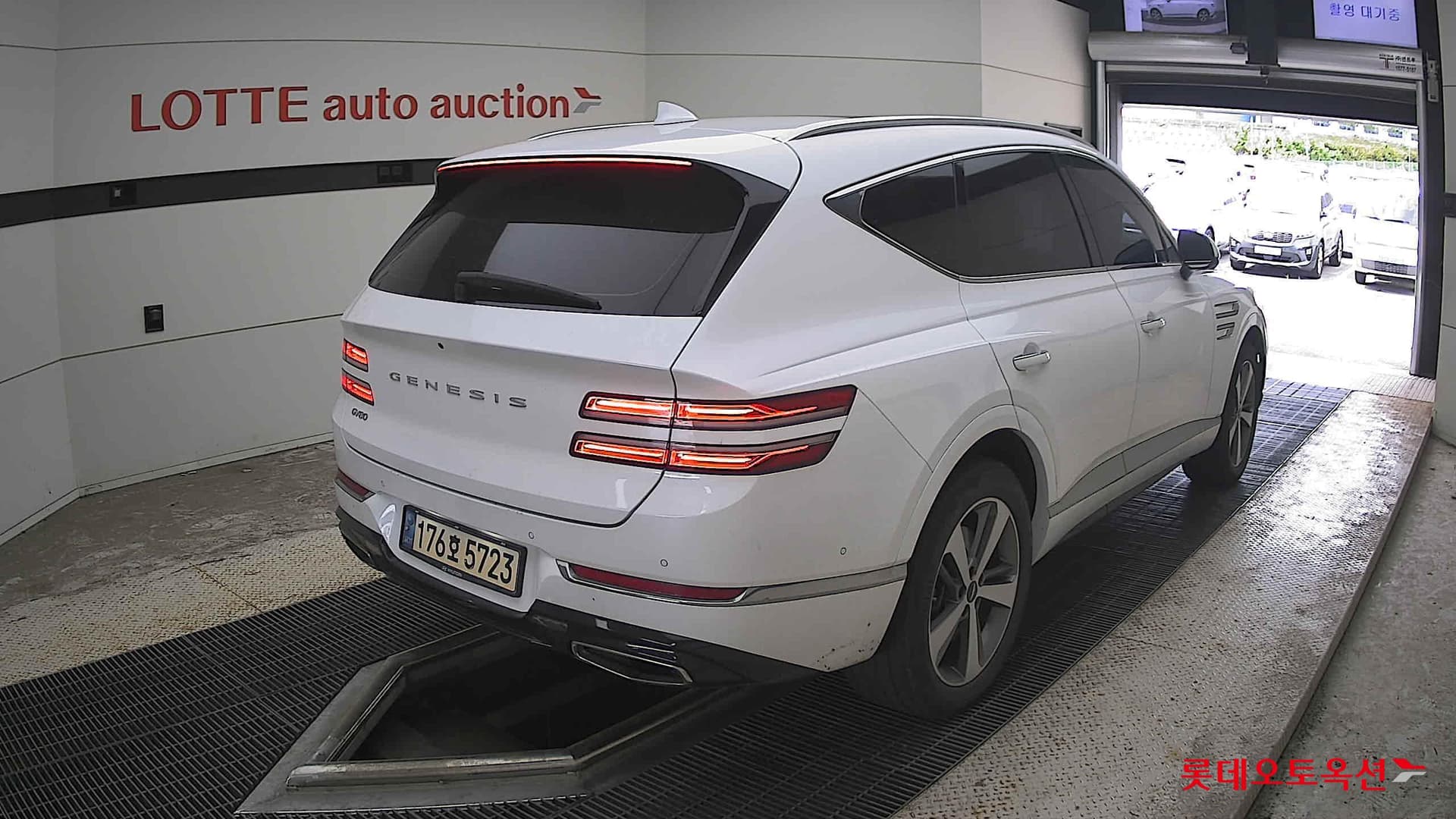 جينيسيس - GV80 | (G) 2.5T 2WD 5Seater 12