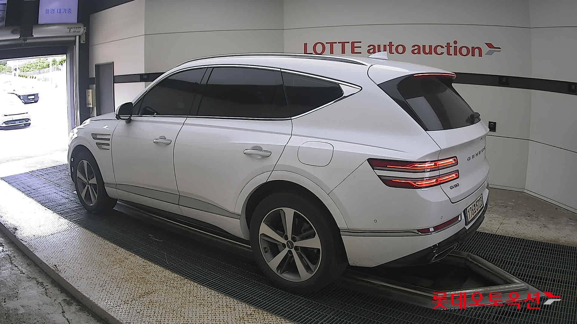جينيسيس - GV80 | (G) 2.5T 2WD 5Seater 8