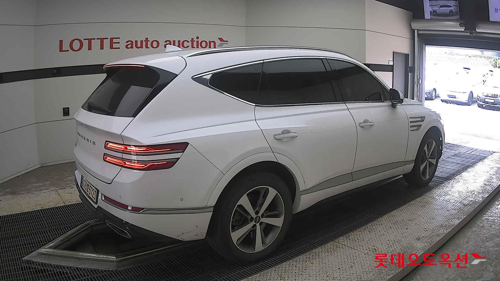 جينيسيس - GV80 | (G) 2.5T 2WD 5Seater 14
