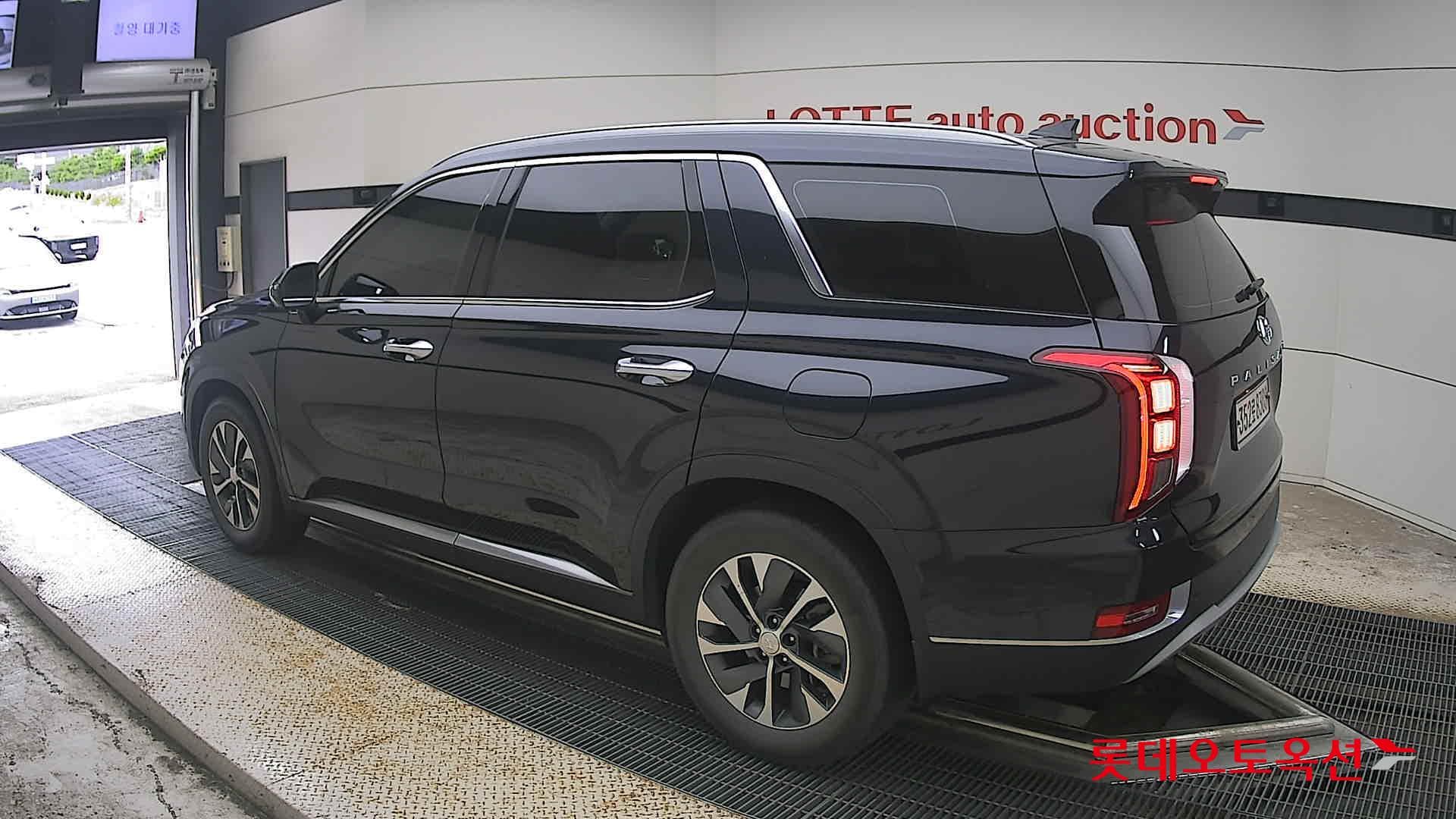 Hyundai - Palisade | (D) 2.2 Exclusive 2WD 8 8