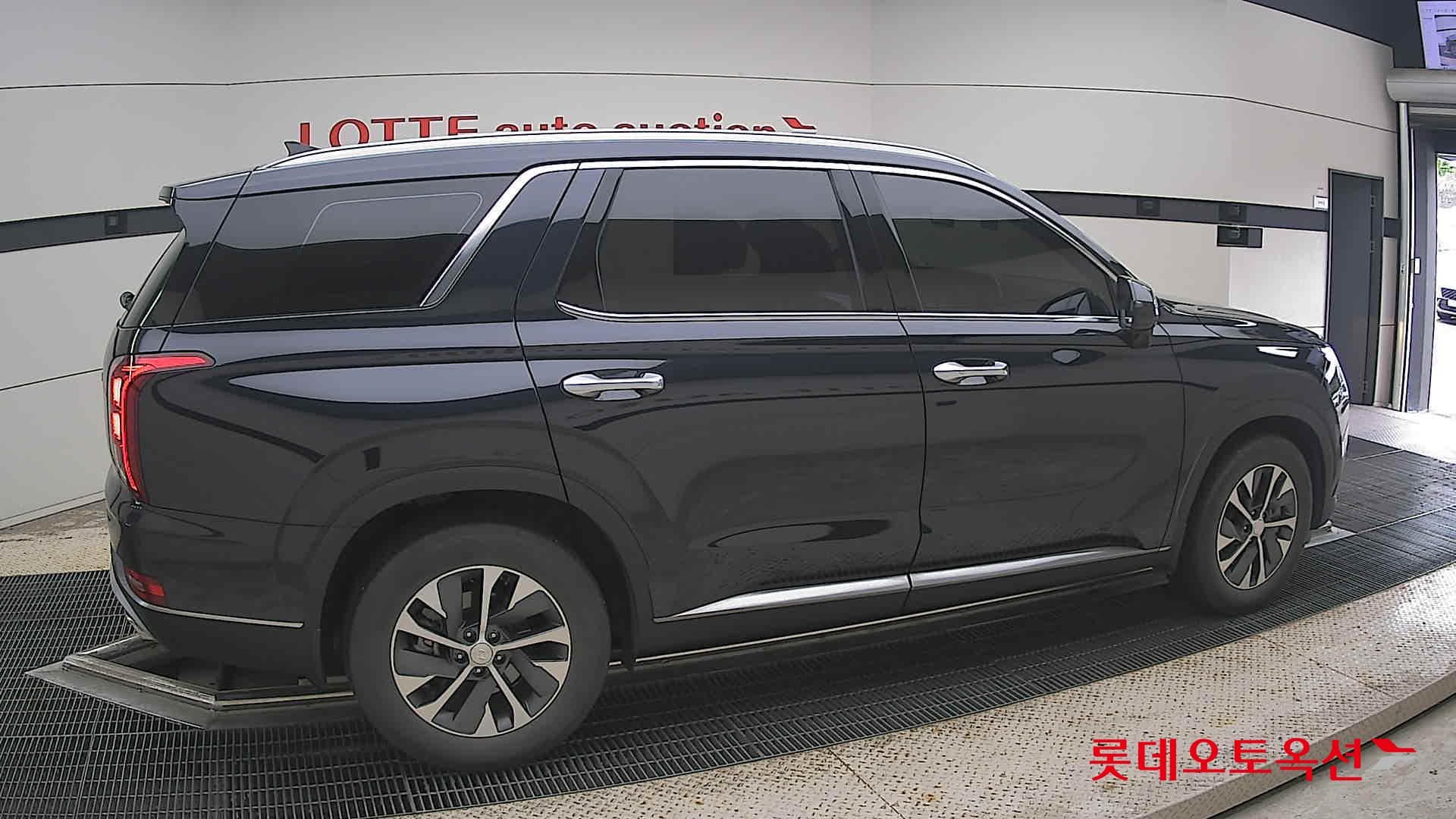 Hyundai - Palisade | (D) 2.2 Exclusive 2WD 8 15