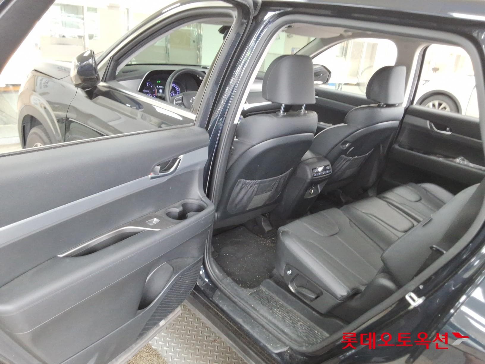 Hyundai - Palisade | (D) 2.2 Exclusive 2WD 8 36