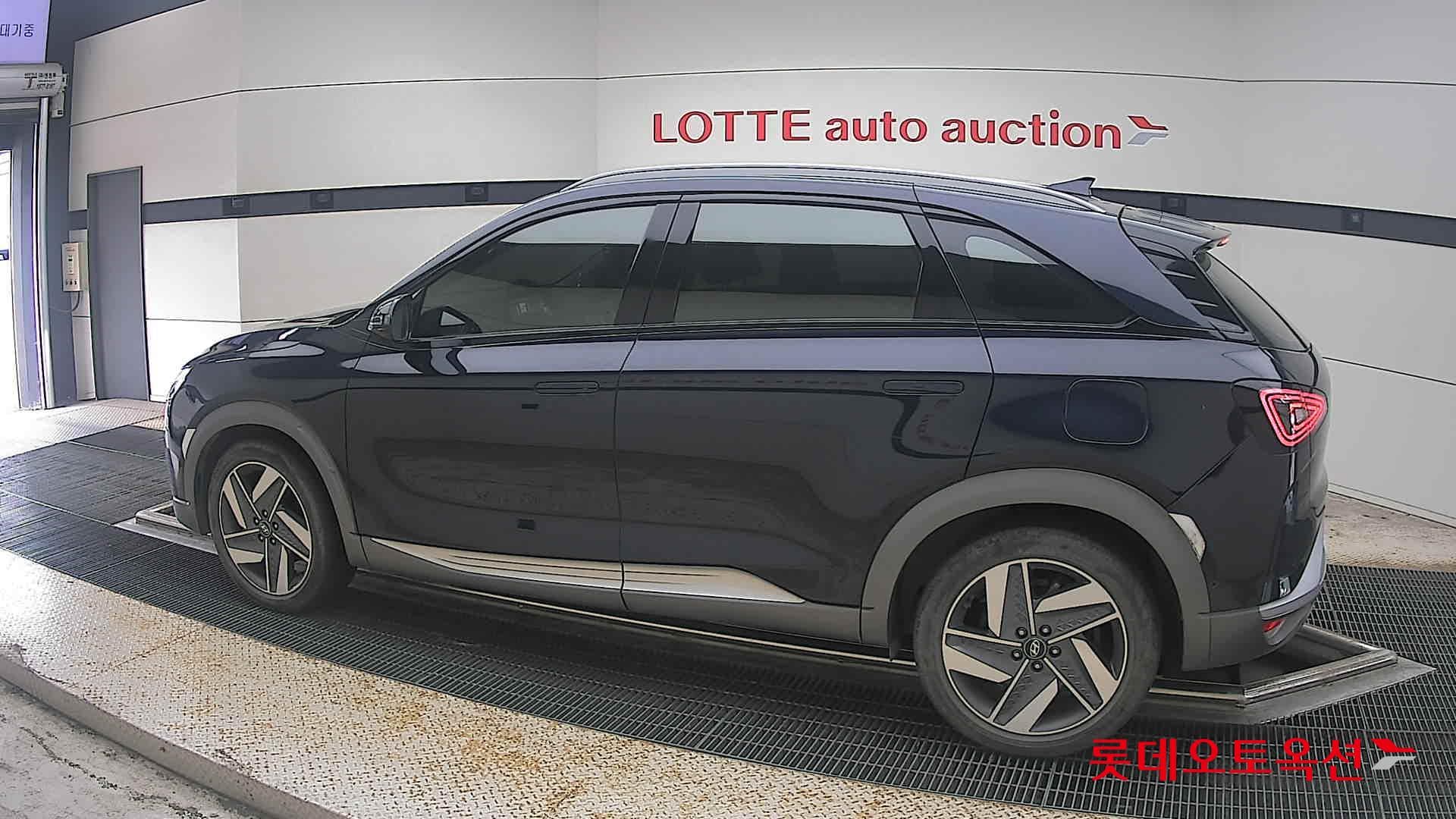 Hyundai - Nexo | (S) PREMIUM 7