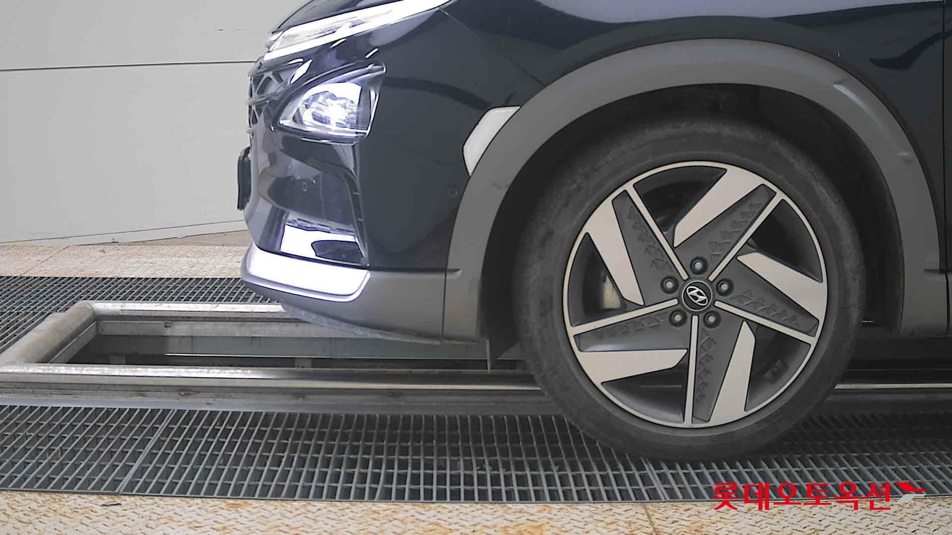 Hyundai - Nexo | (S) PREMIUM 21