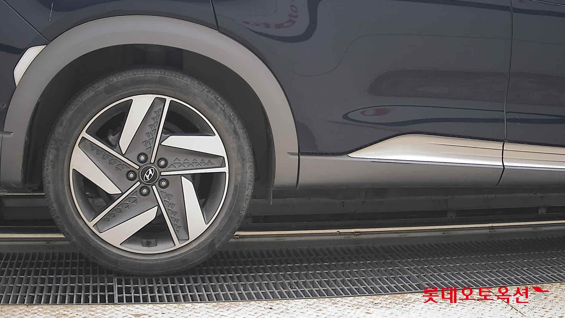 Hyundai - Nexo | (S) PREMIUM 24