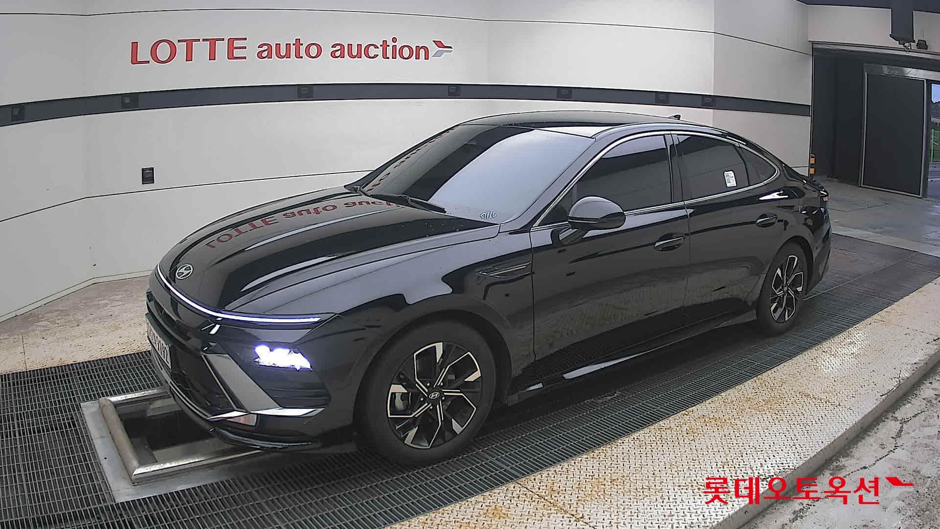 Hyundai - Sonata | DN8 TheEdge (G)2.0 Premium 2WD AT 4