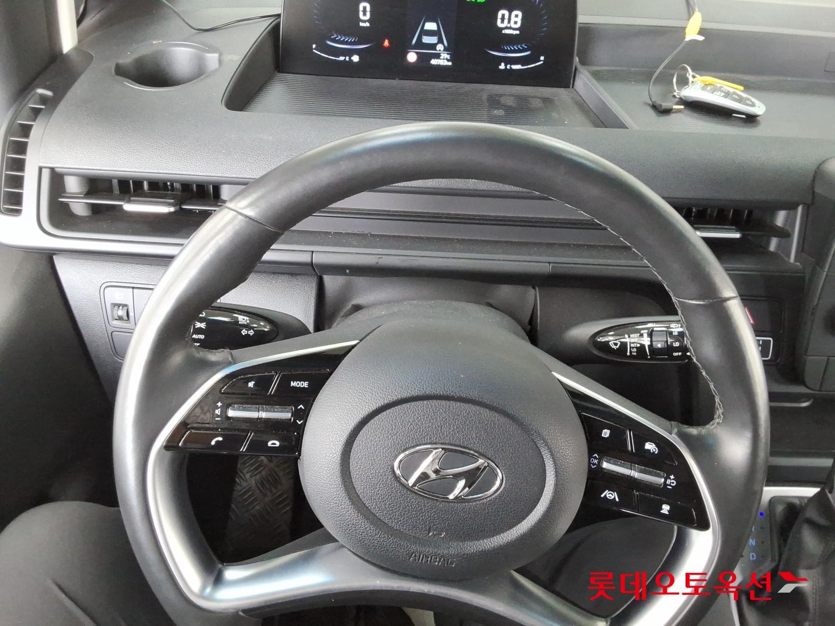 Hyundai - Staria | (D) 2.2 Tourer 9Seater Modern 29