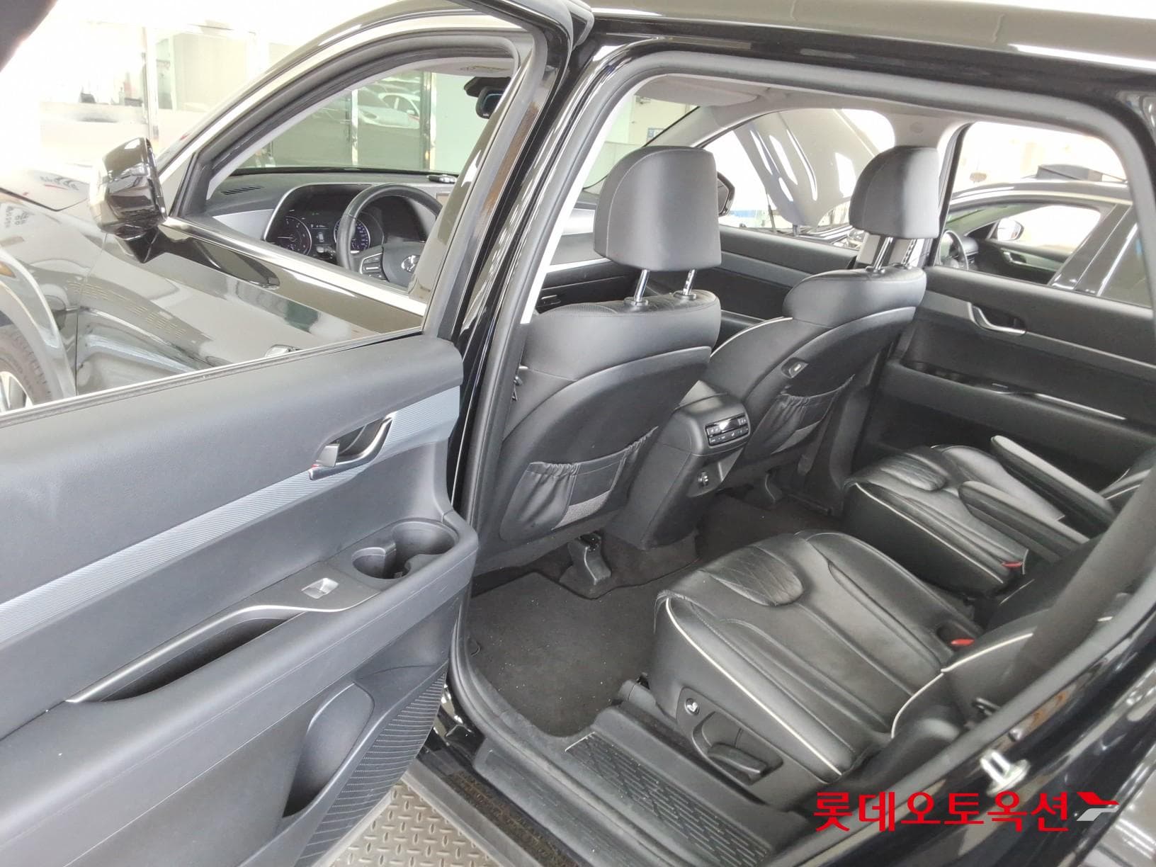 Hyundai - Palisade | (D) 2.2 Exclusive 2WD 7 36