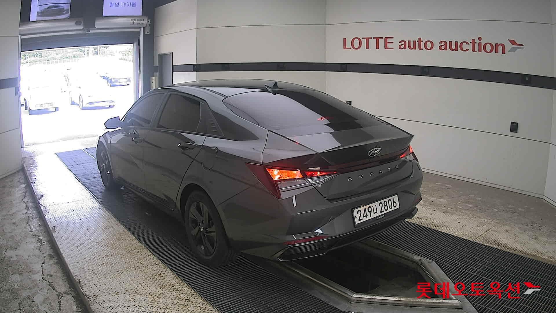 Hyundai - Elantra | ALL NEW (H) 1.6 SMART 10