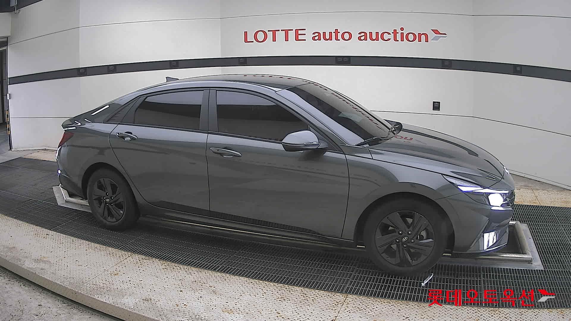 Hyundai - Elantra | ALL NEW (H) 1.6 SMART 17