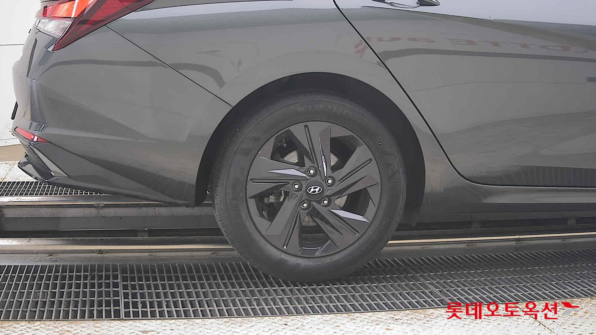 Hyundai - Elantra | ALL NEW (H) 1.6 SMART 24