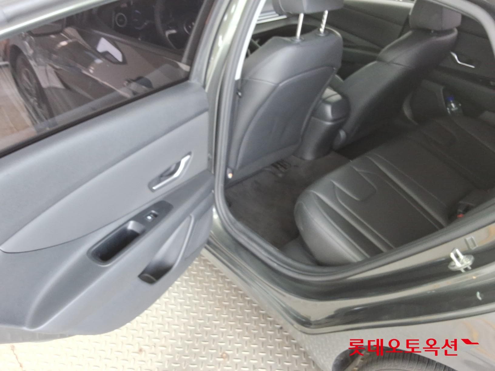 Hyundai - Elantra | ALL NEW (H) 1.6 SMART 36