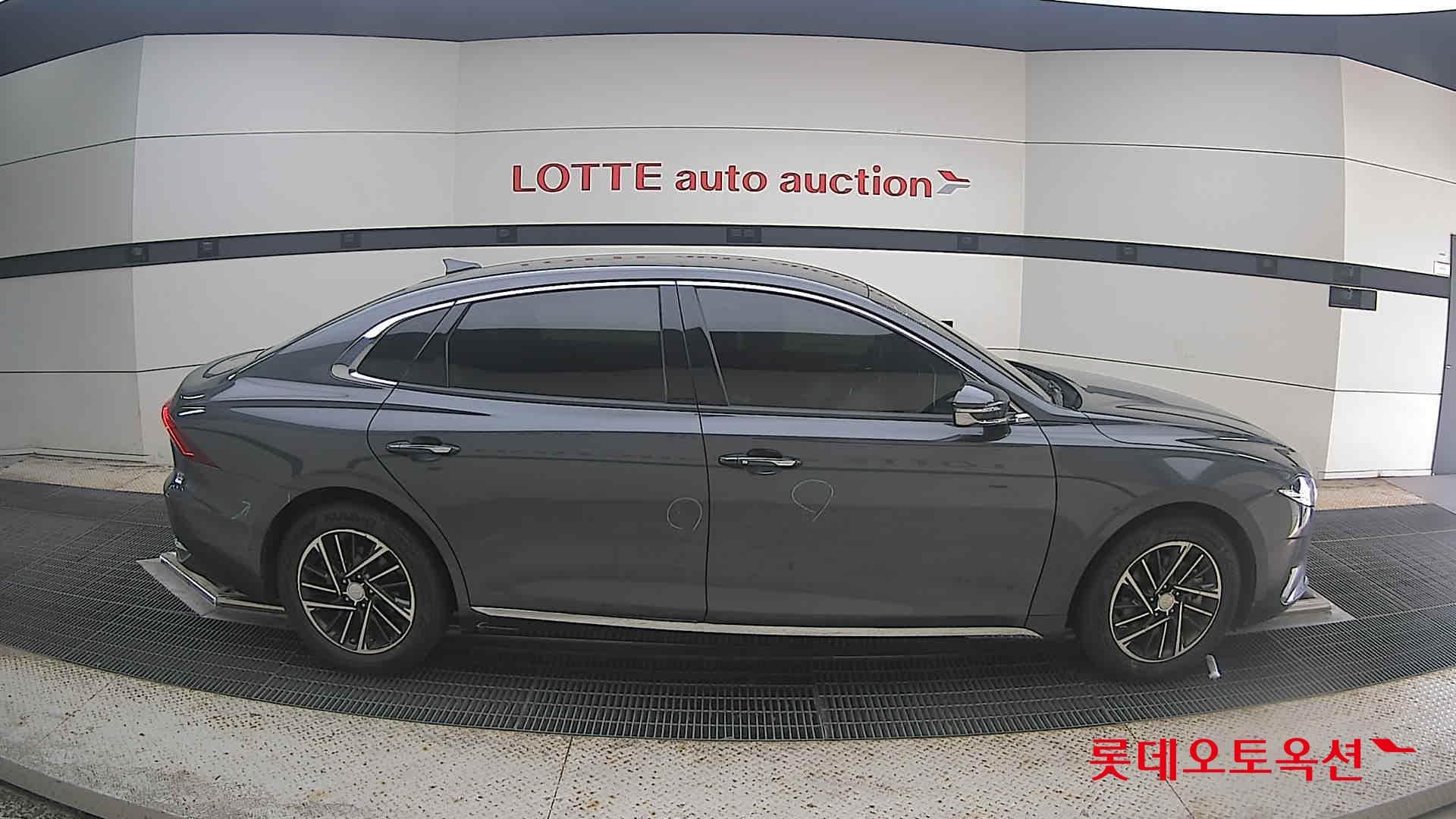 Hyundai - Grandeur | THE NEW (G) 2.5 Premium 16