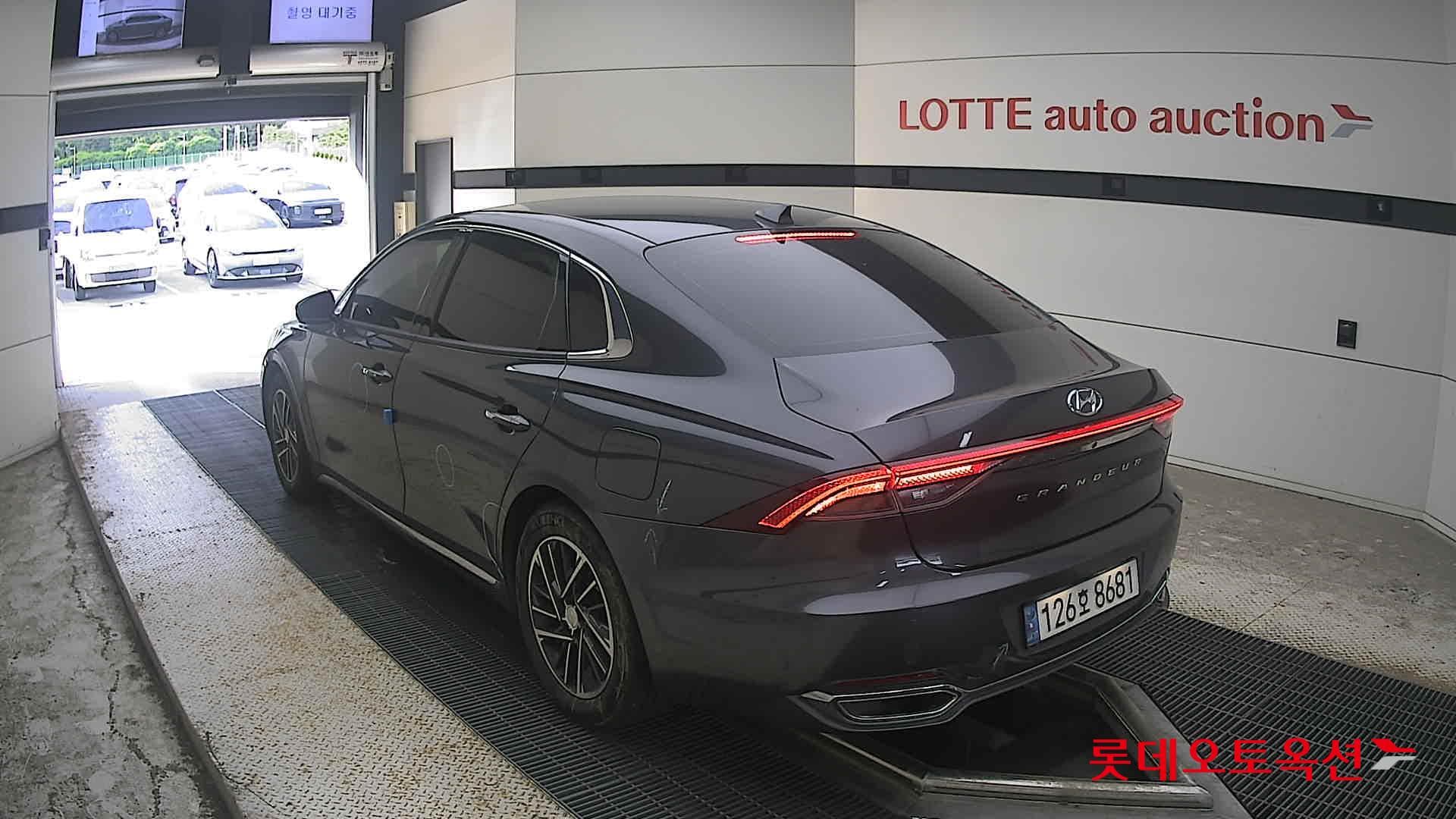 Hyundai - Grandeur | THE NEW (G) 2.5 Premium 10