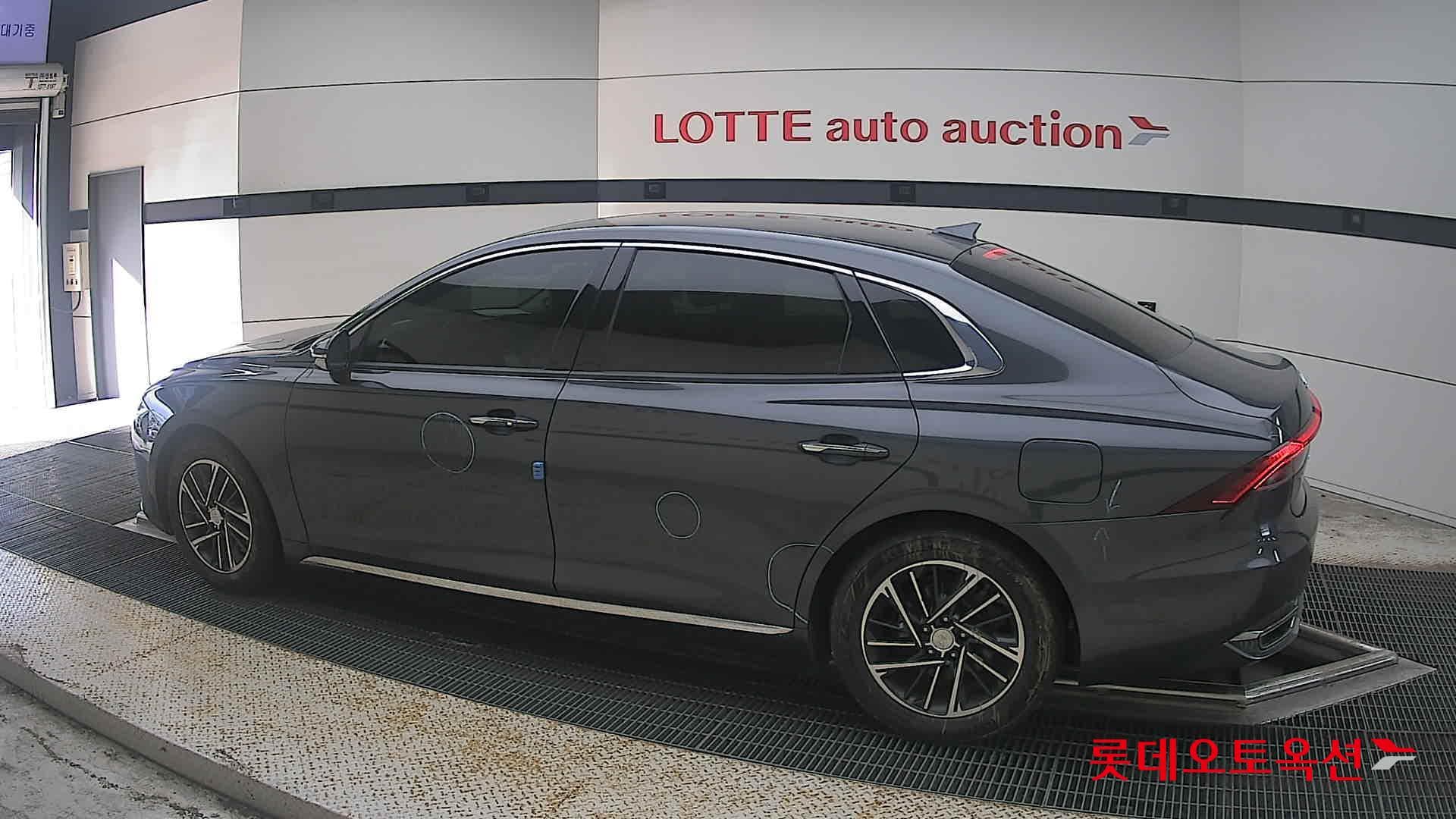 Hyundai - Grandeur | THE NEW (G) 2.5 Premium 7