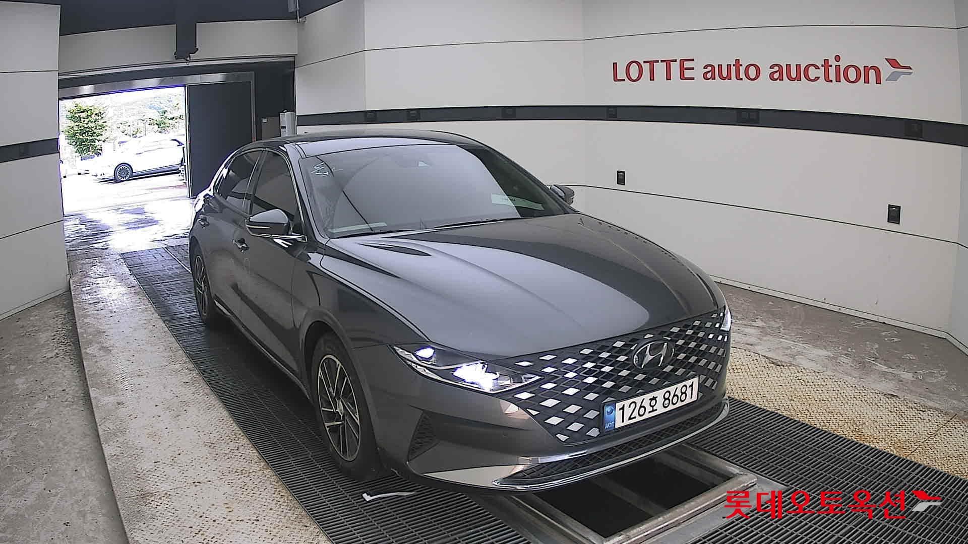 Hyundai - Grandeur | THE NEW (G) 2.5 Premium 20