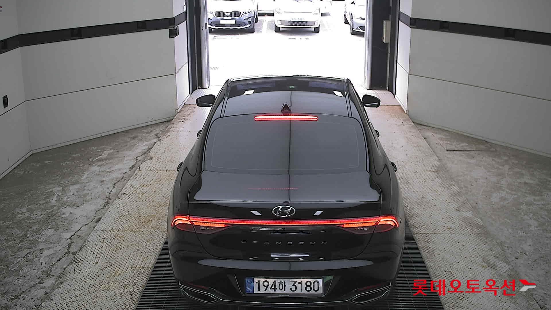 Hyundai - Grandeur | THE NEW (G) 2.5 11