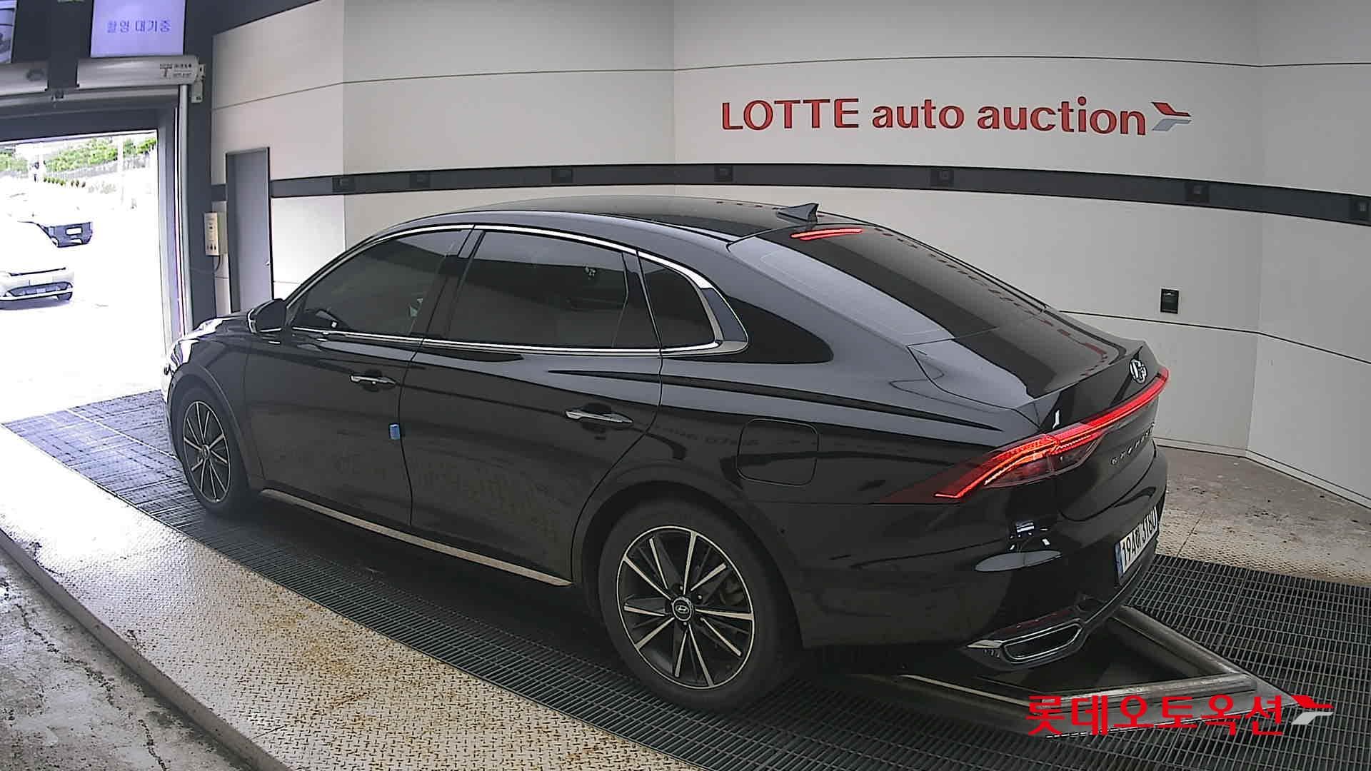 Hyundai - Grandeur | THE NEW (G) 2.5 8
