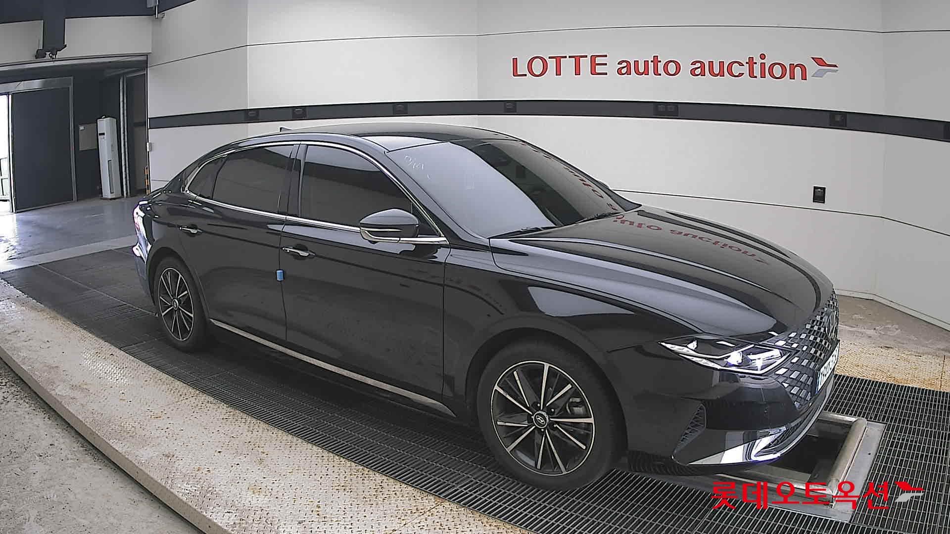 Hyundai - Grandeur | THE NEW (G) 2.5 18