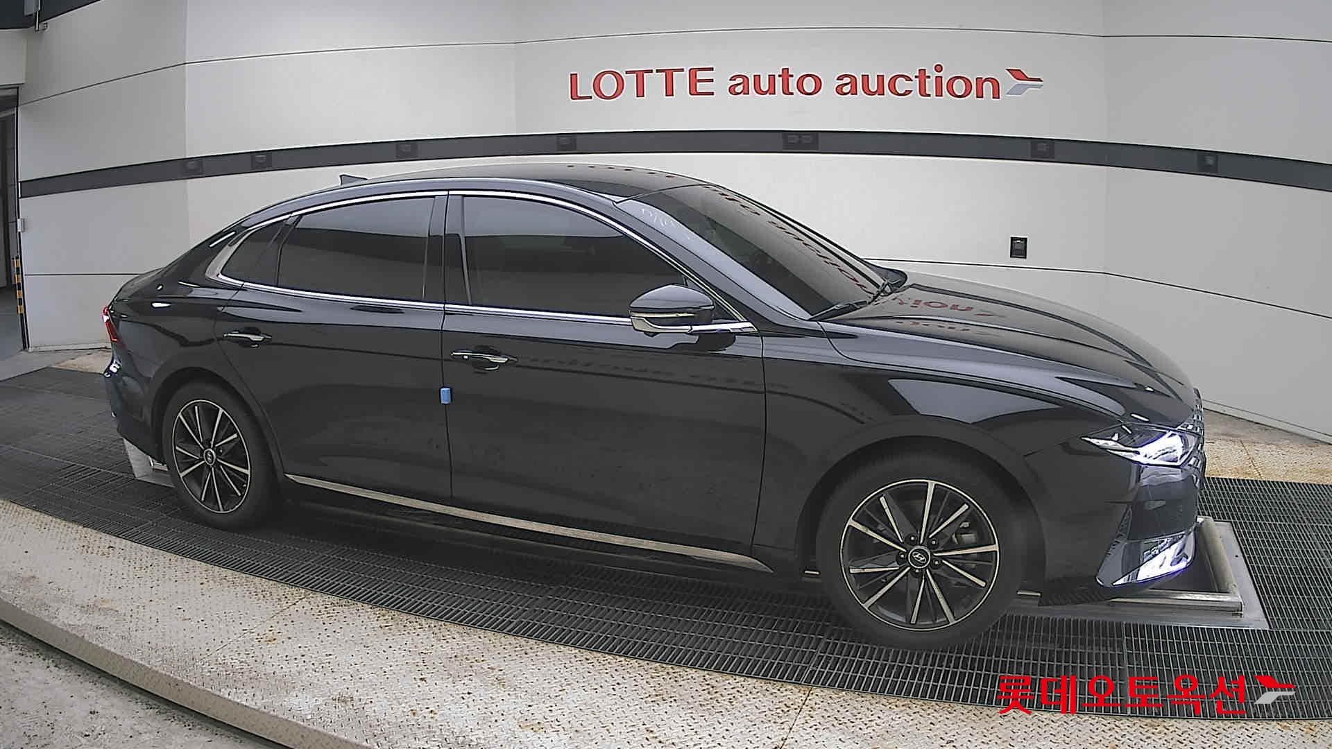 Hyundai - Grandeur | THE NEW (G) 2.5 17