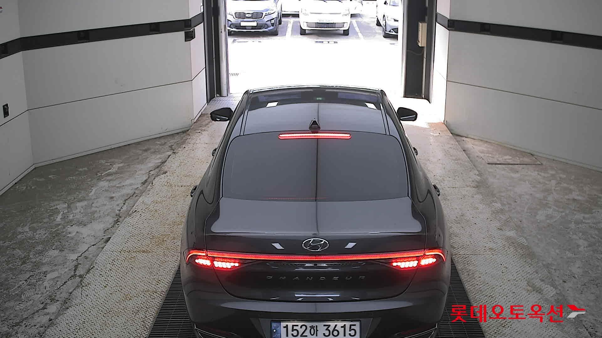 Hyundai - Grandeur | THE NEW (G) 2.5 Exclusive 11